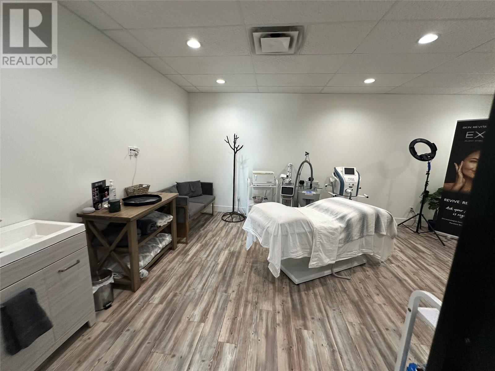 1751 Harvey Avenue Unit# 101, Kelowna, British Columbia  V1Y 6G4 - Photo 7 - 10346633
