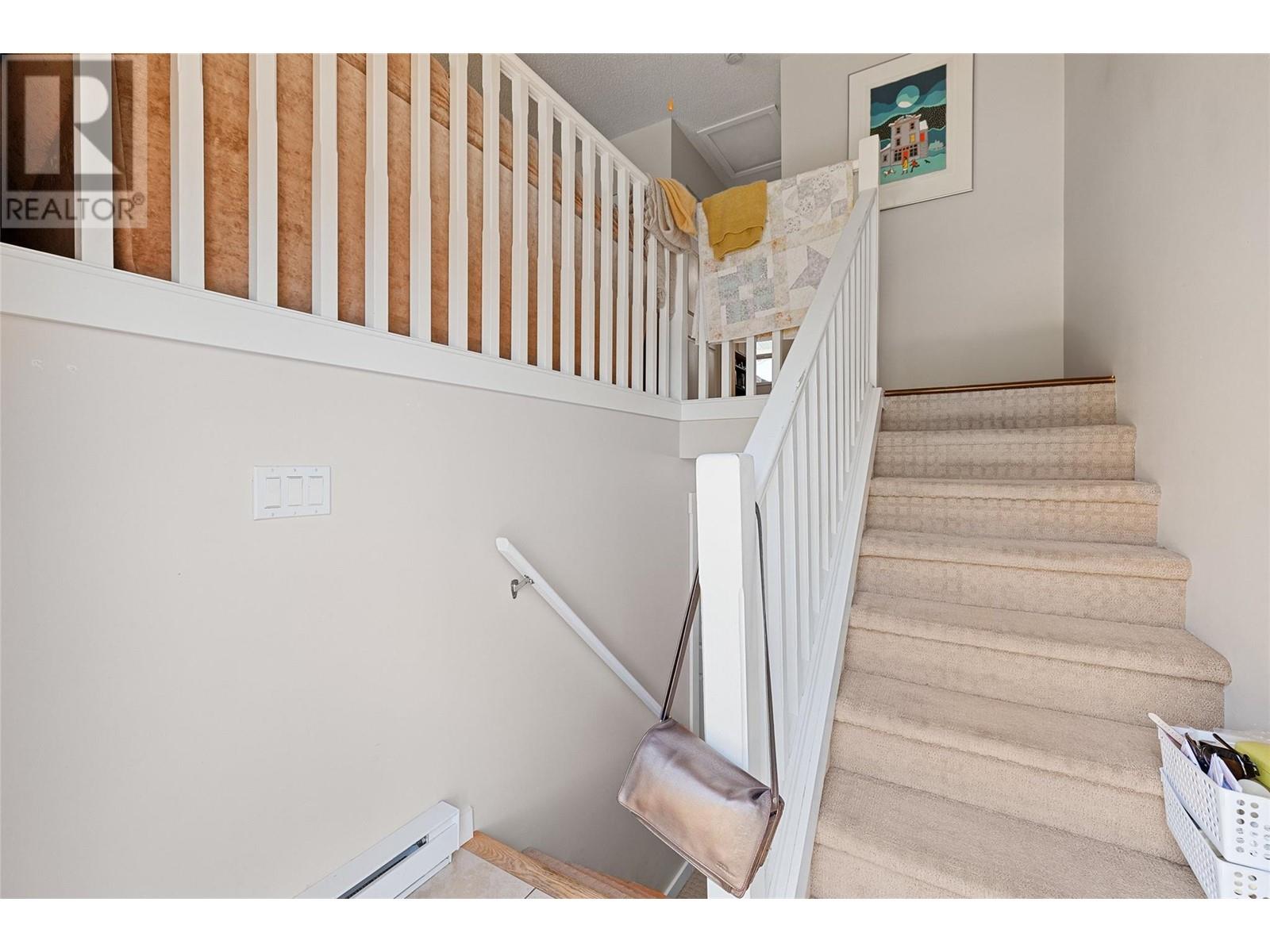 843 Matt Road, Kelowna, British Columbia  V1X 3W2 - Photo 5 - 10346970