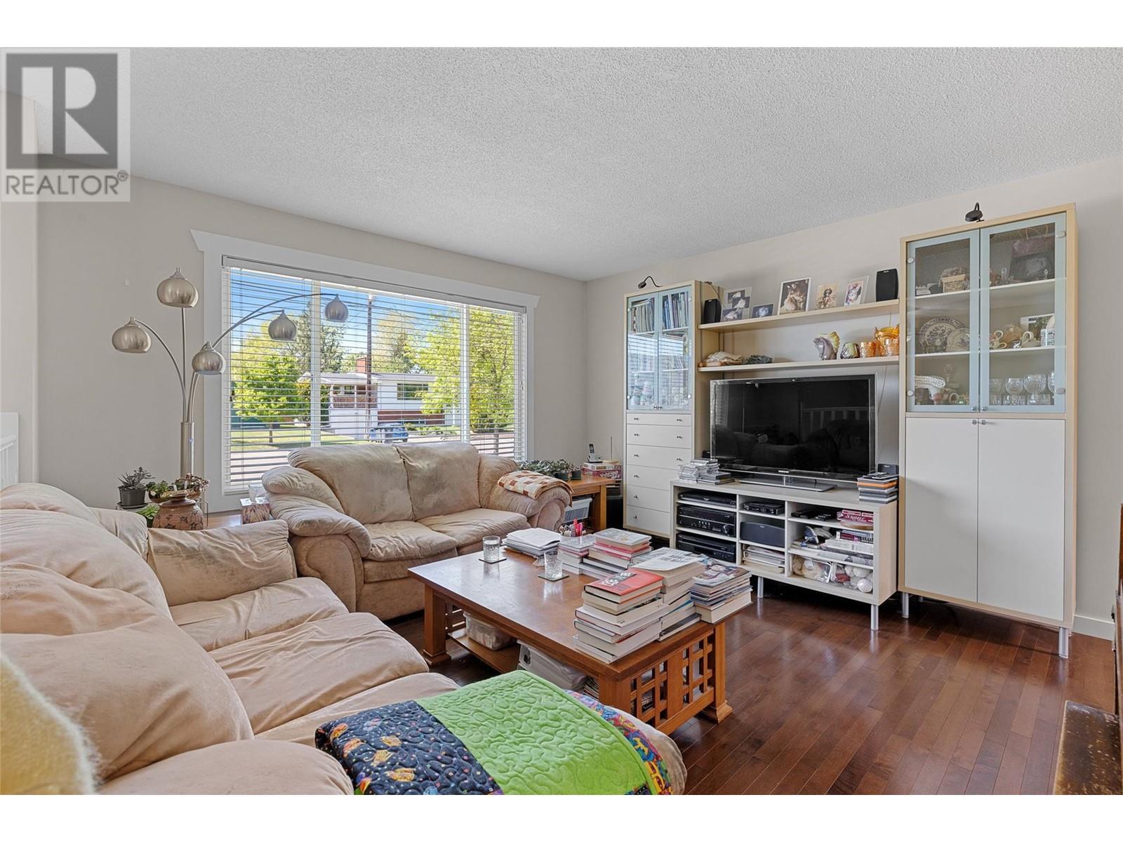 843 Matt Road, Kelowna, British Columbia  V1X 3W2 - Photo 7 - 10346970