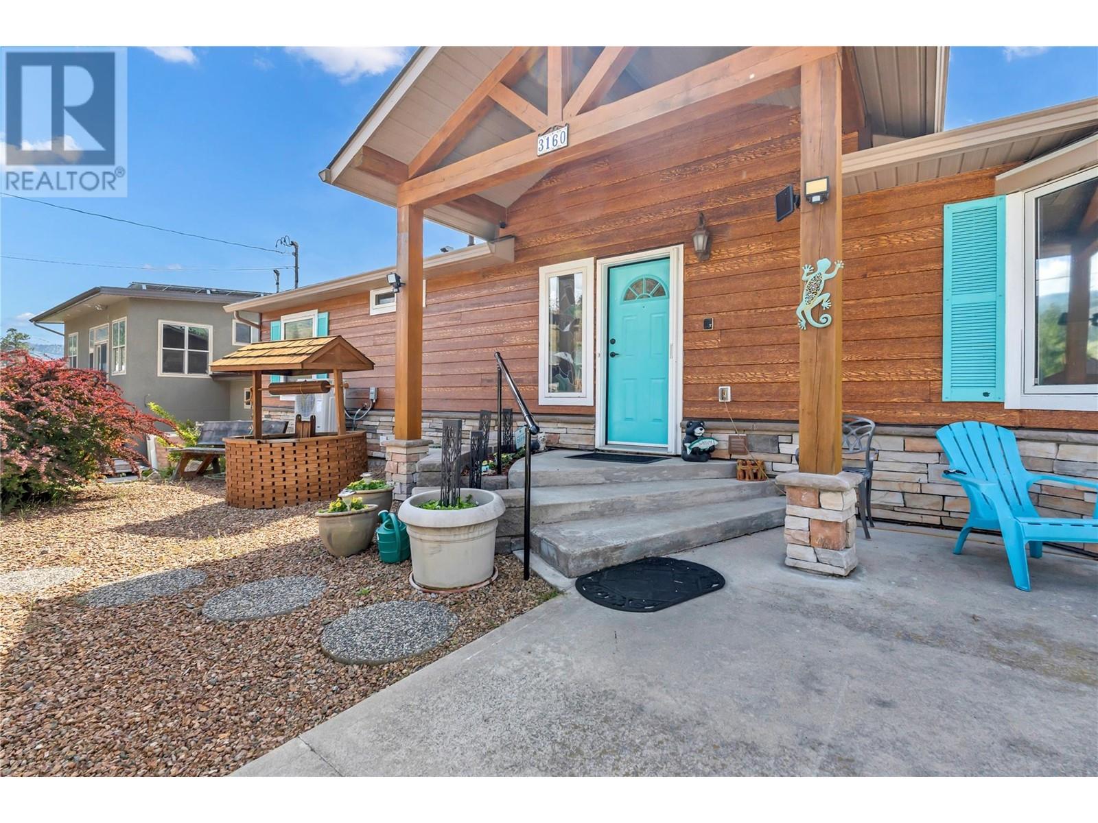 3160 Vaseux Lake, Okanagan Falls, British Columbia  V0H 1R2 - Photo 2 - 10347282