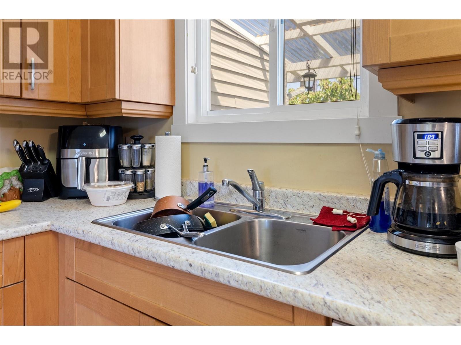 845 Matt Road, Kelowna, British Columbia  V1X 3W2 - Photo 12 - 10346972