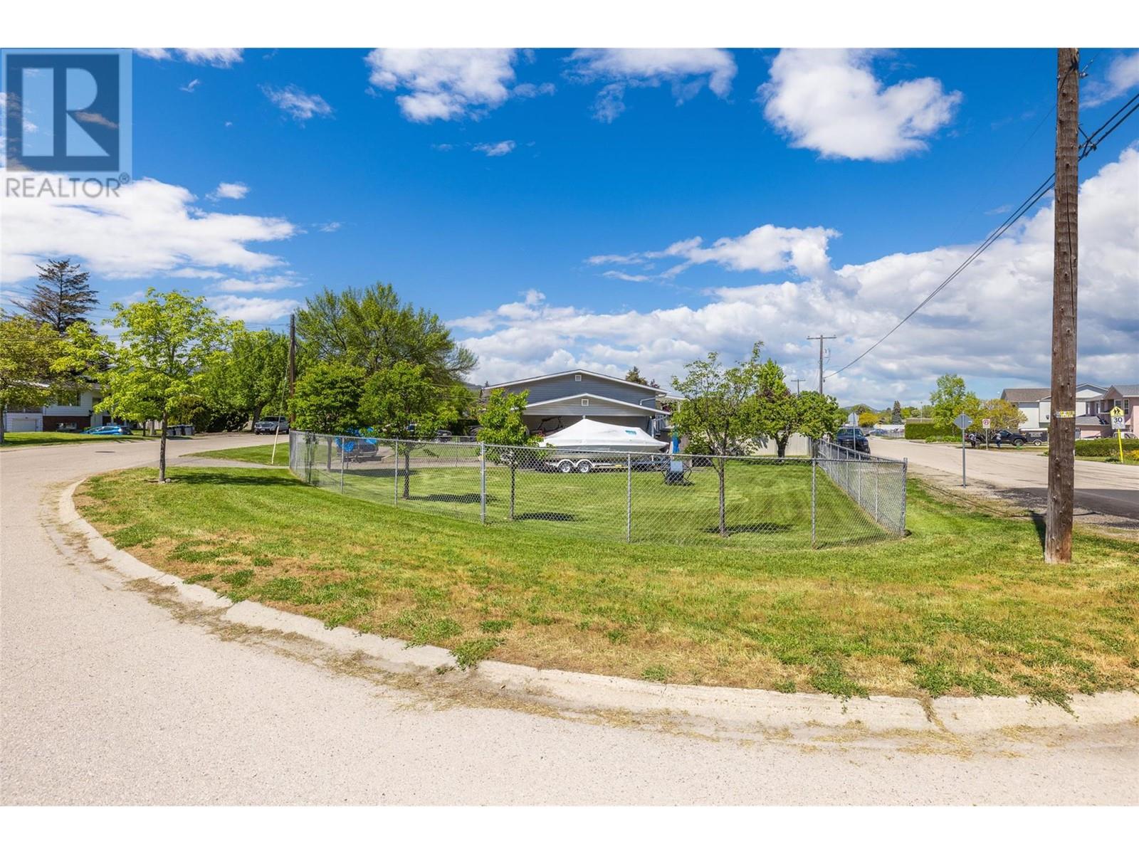 845 Matt Road, Kelowna, British Columbia  V1X 3W2 - Photo 27 - 10346972
