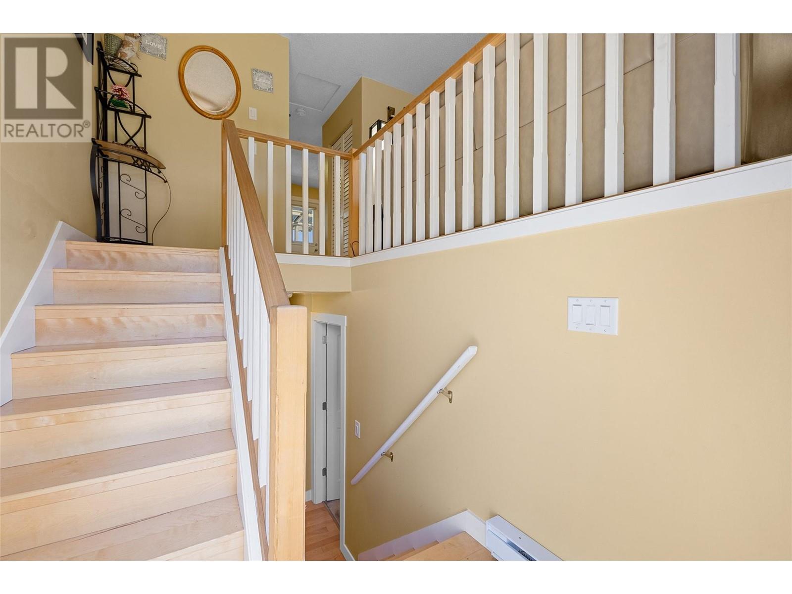 845 Matt Road, Kelowna, British Columbia  V1X 3W2 - Photo 5 - 10346972