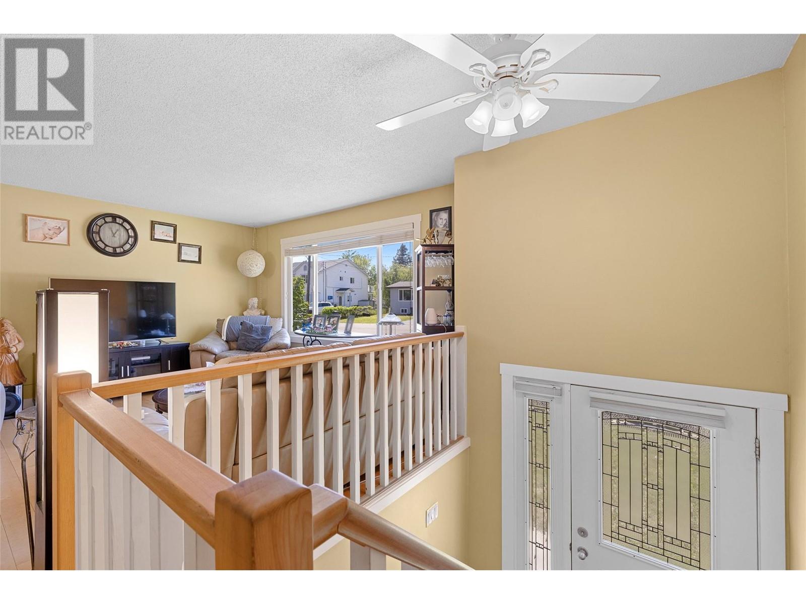 845 Matt Road, Kelowna, British Columbia  V1X 3W2 - Photo 6 - 10346972
