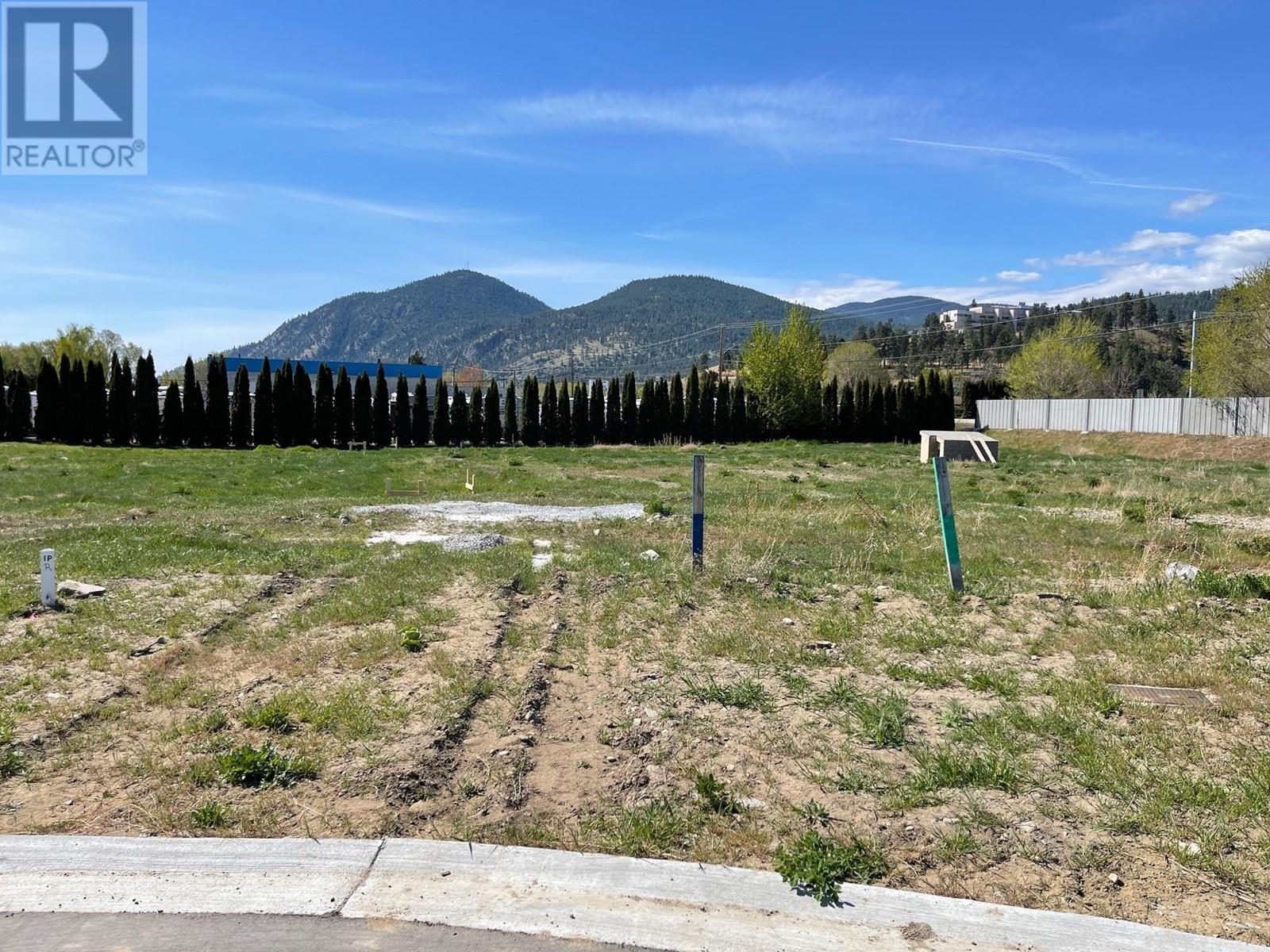 1727 Treffry Place, Summerland, British Columbia  V0H 1Z9 - Photo 3 - 10347432