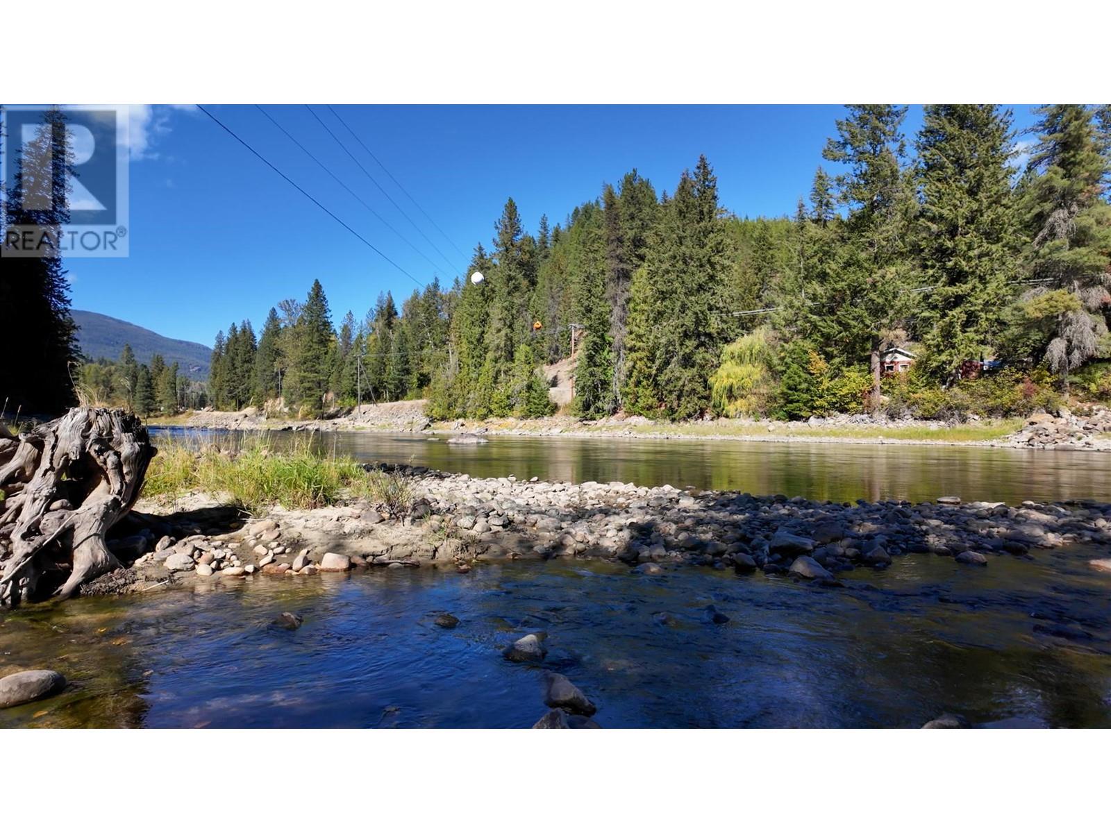 3751 Westwind Road, Krestova, British Columbia  V0G 1H2 - Photo 3 - 10346710