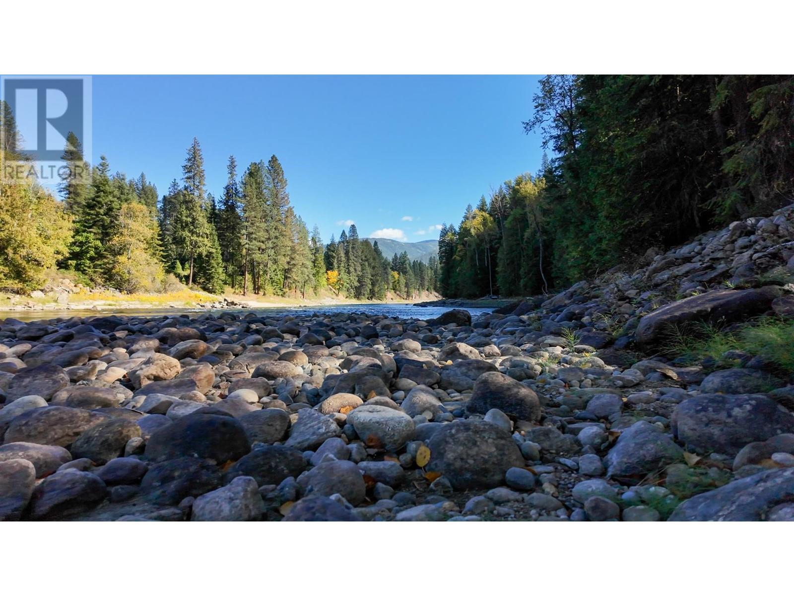 3751 Westwind Road, Krestova, British Columbia  V0G 1H2 - Photo 4 - 10346710