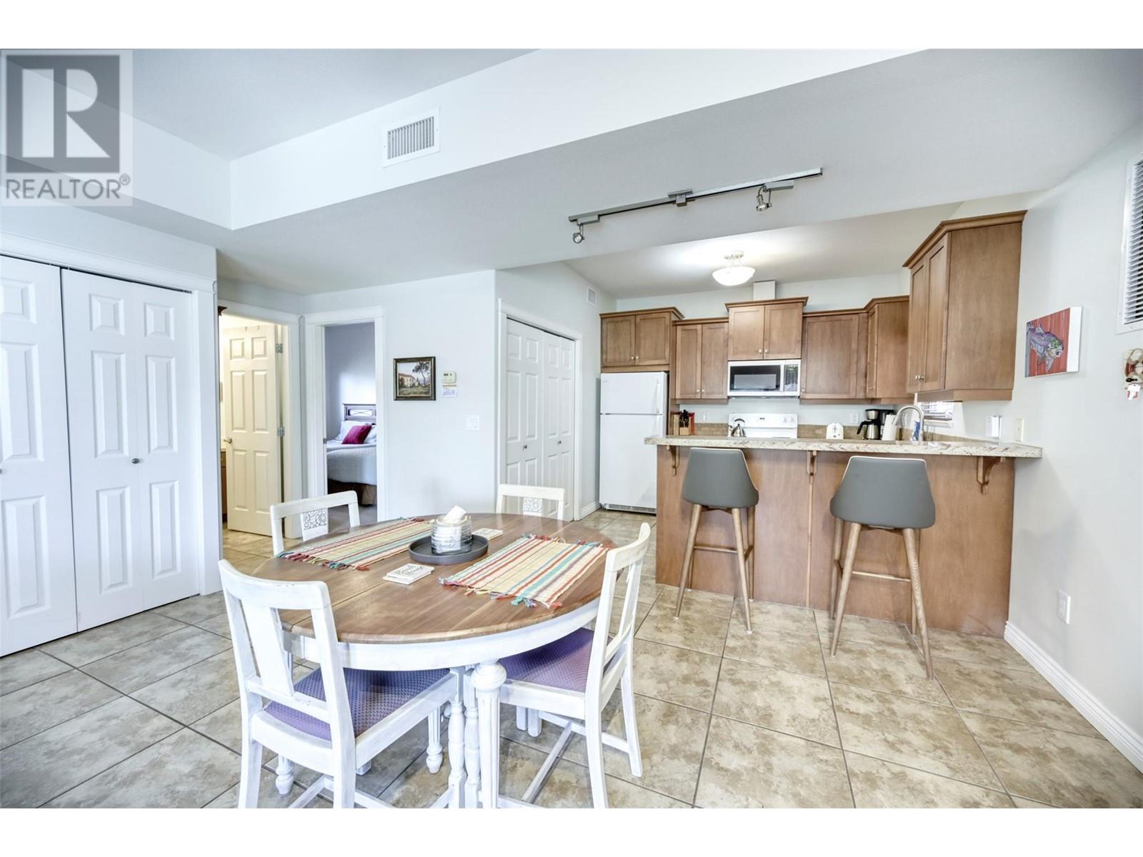 4300 44th Ave. Drive Unit# 10, Osoyoos, British Columbia  V0H 1V6 - Photo 10 - 10346281