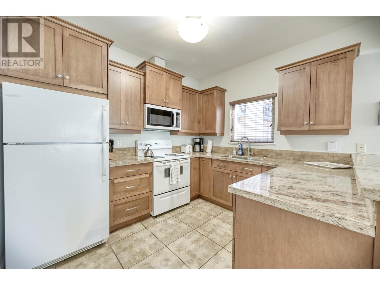4300 44th Ave. Drive Unit# 10, Osoyoos, British Columbia  V0H 1V6 - Photo 12 - 10346281