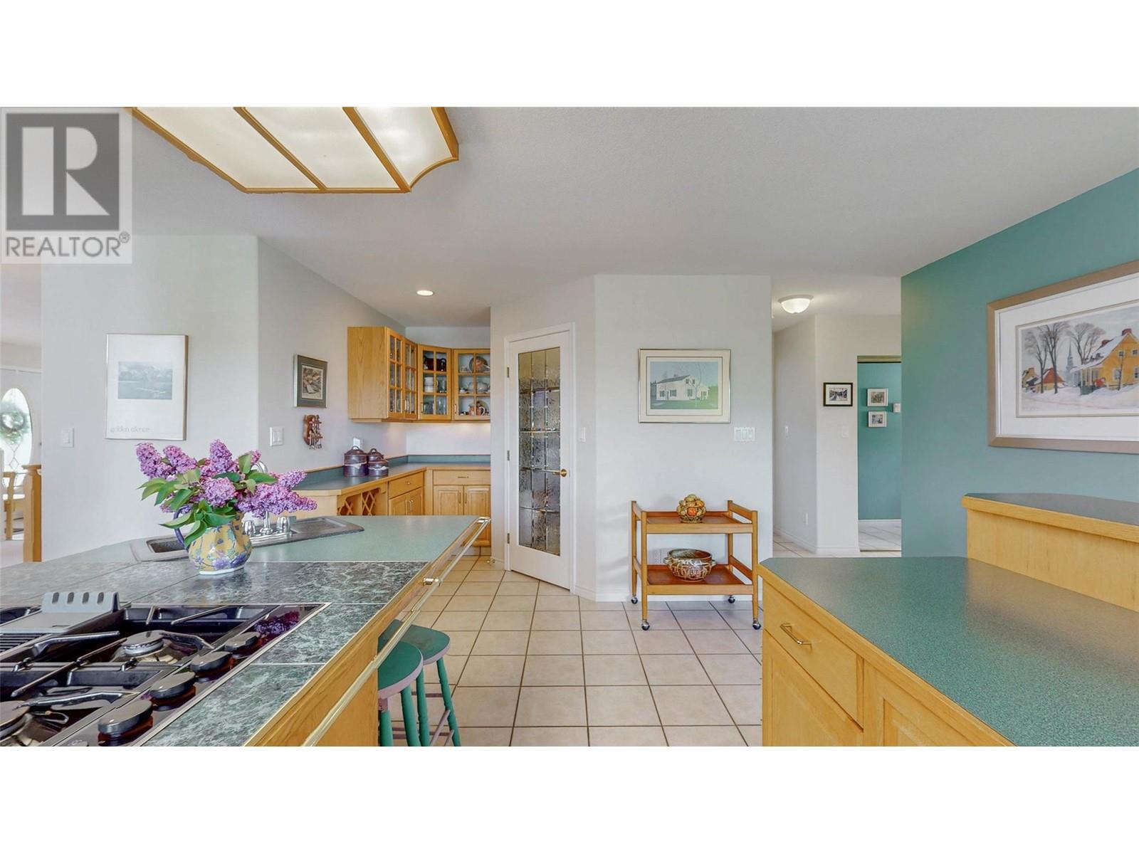 4210 Fairwinds Drive, Osoyoos, British Columbia  V0H 1V4 - Photo 14 - 10347486