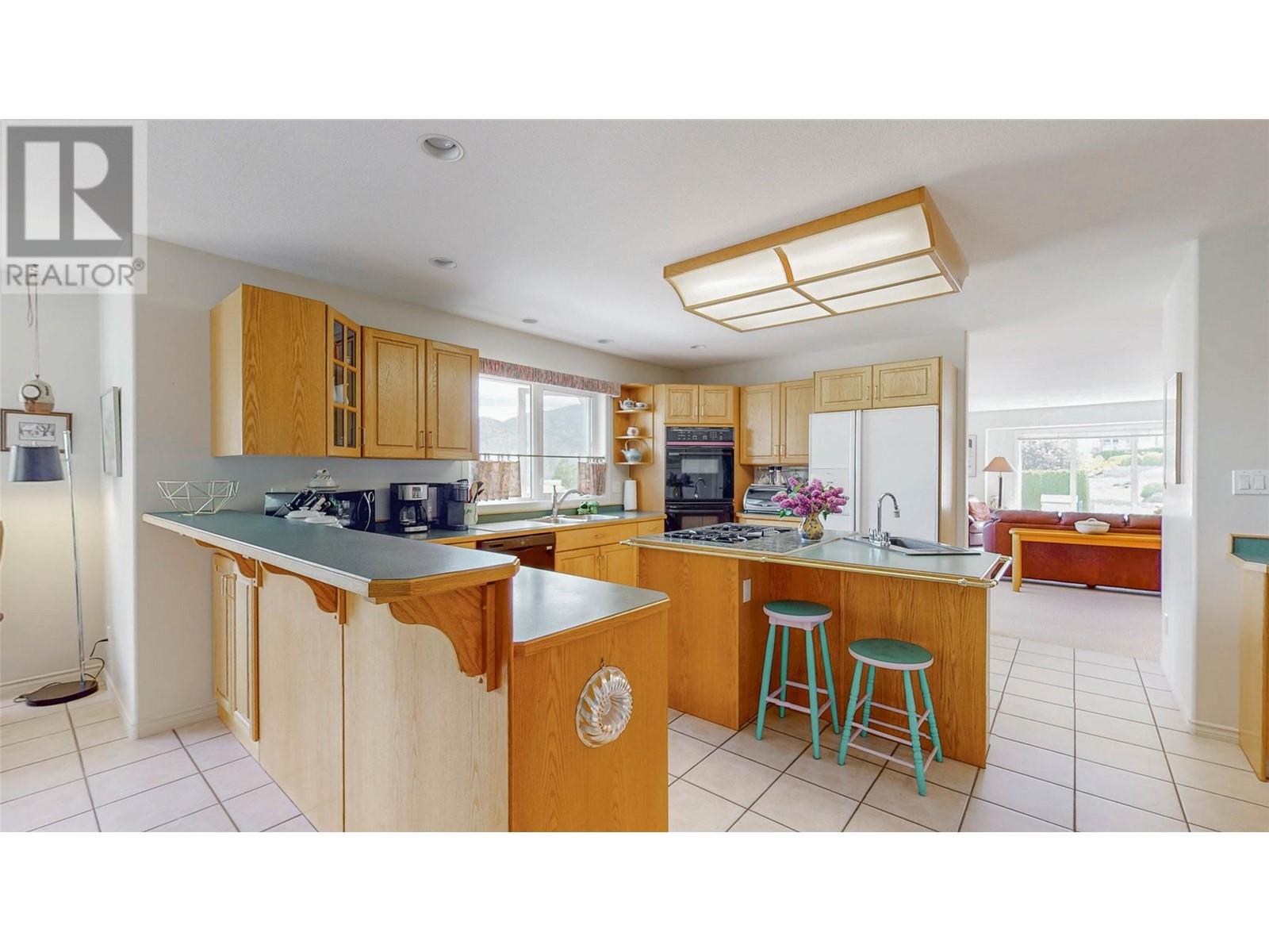 4210 Fairwinds Drive, Osoyoos, British Columbia  V0H 1V4 - Photo 15 - 10347486
