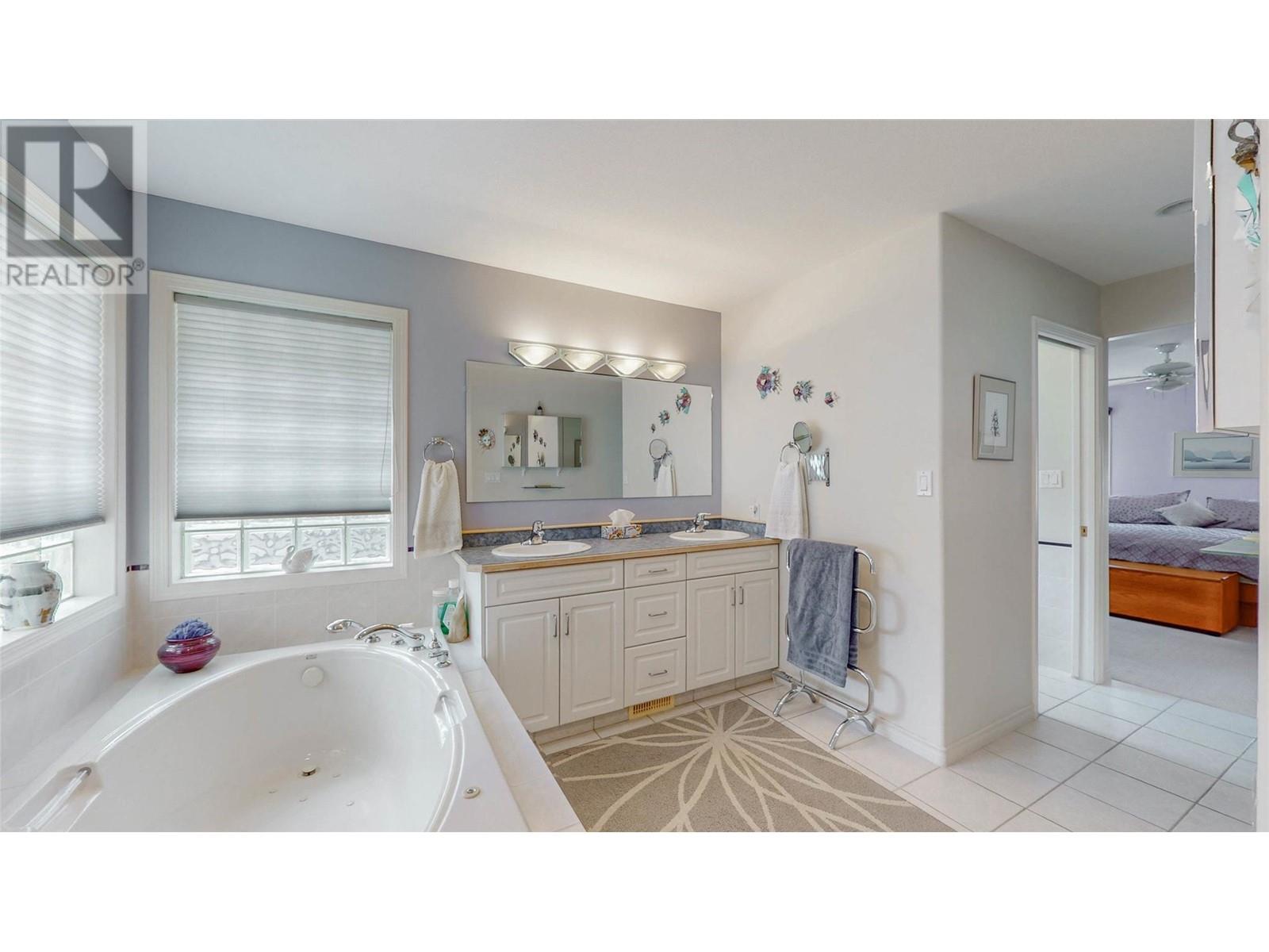 4210 Fairwinds Drive, Osoyoos, British Columbia  V0H 1V4 - Photo 22 - 10347486