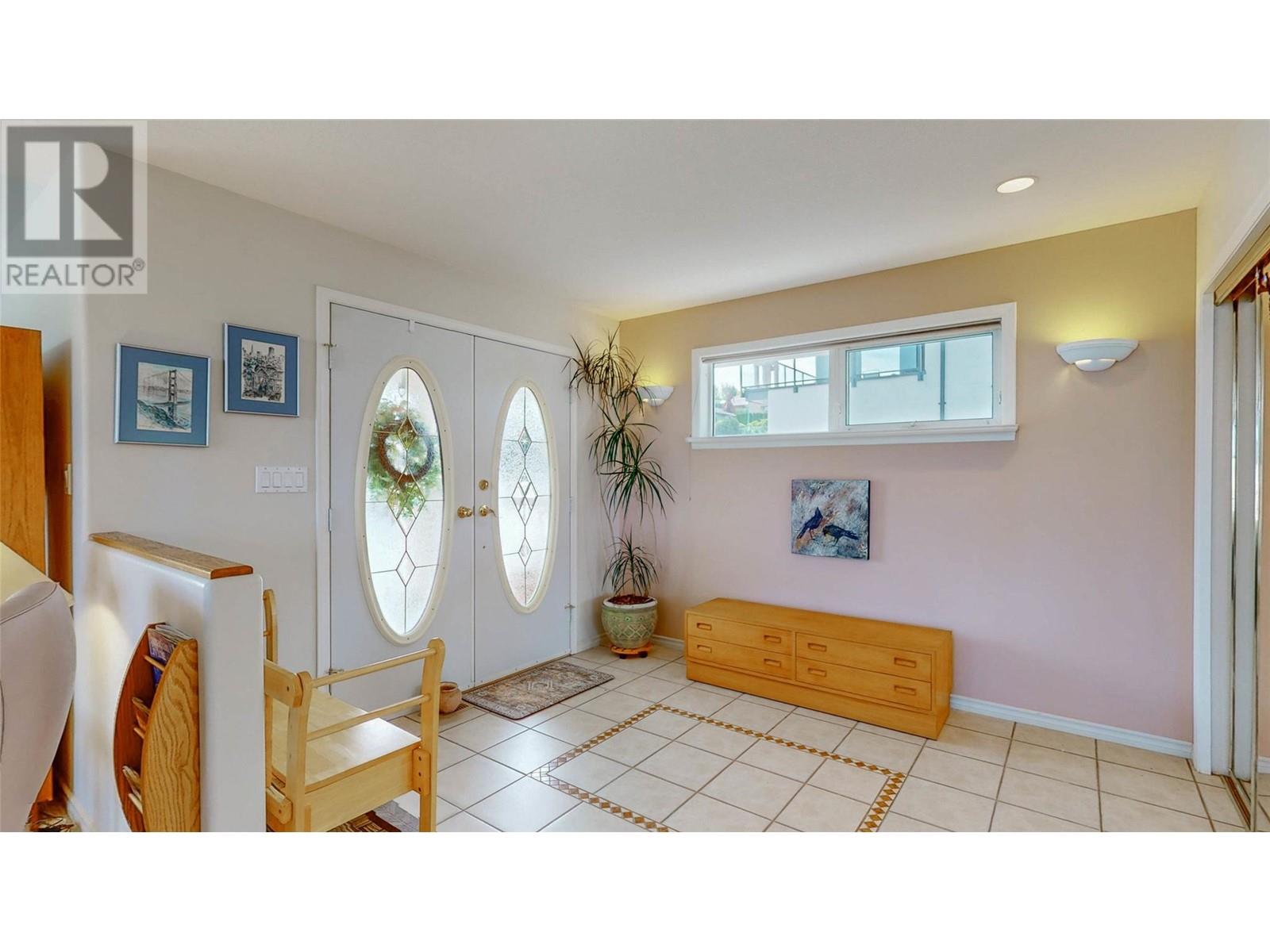 4210 Fairwinds Drive, Osoyoos, British Columbia  V0H 1V4 - Photo 3 - 10347486