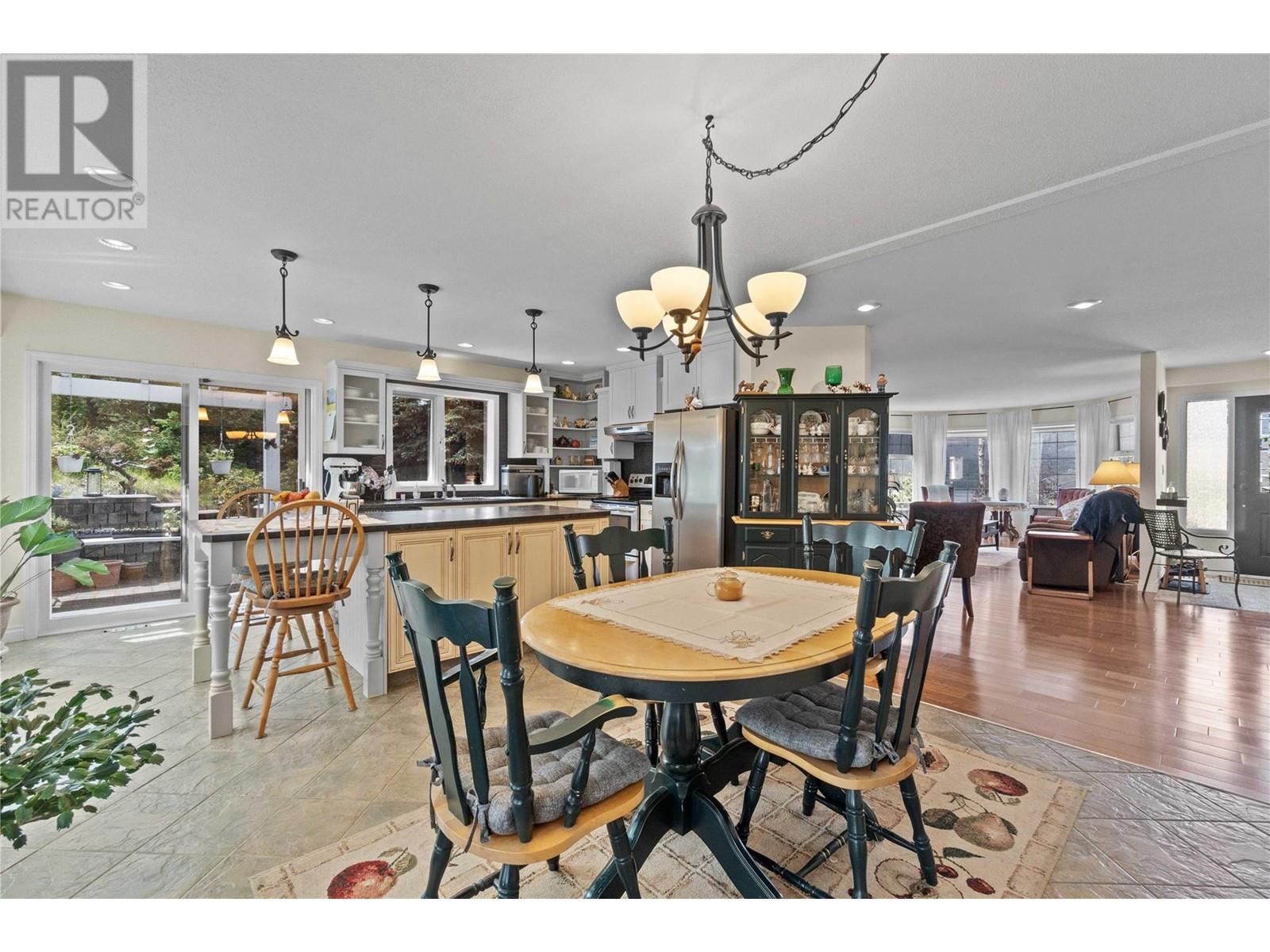 1120 12 Street Ne Unit# 2, Salmon Arm, British Columbia  V1E 1B8 - Photo 10 - 10346954