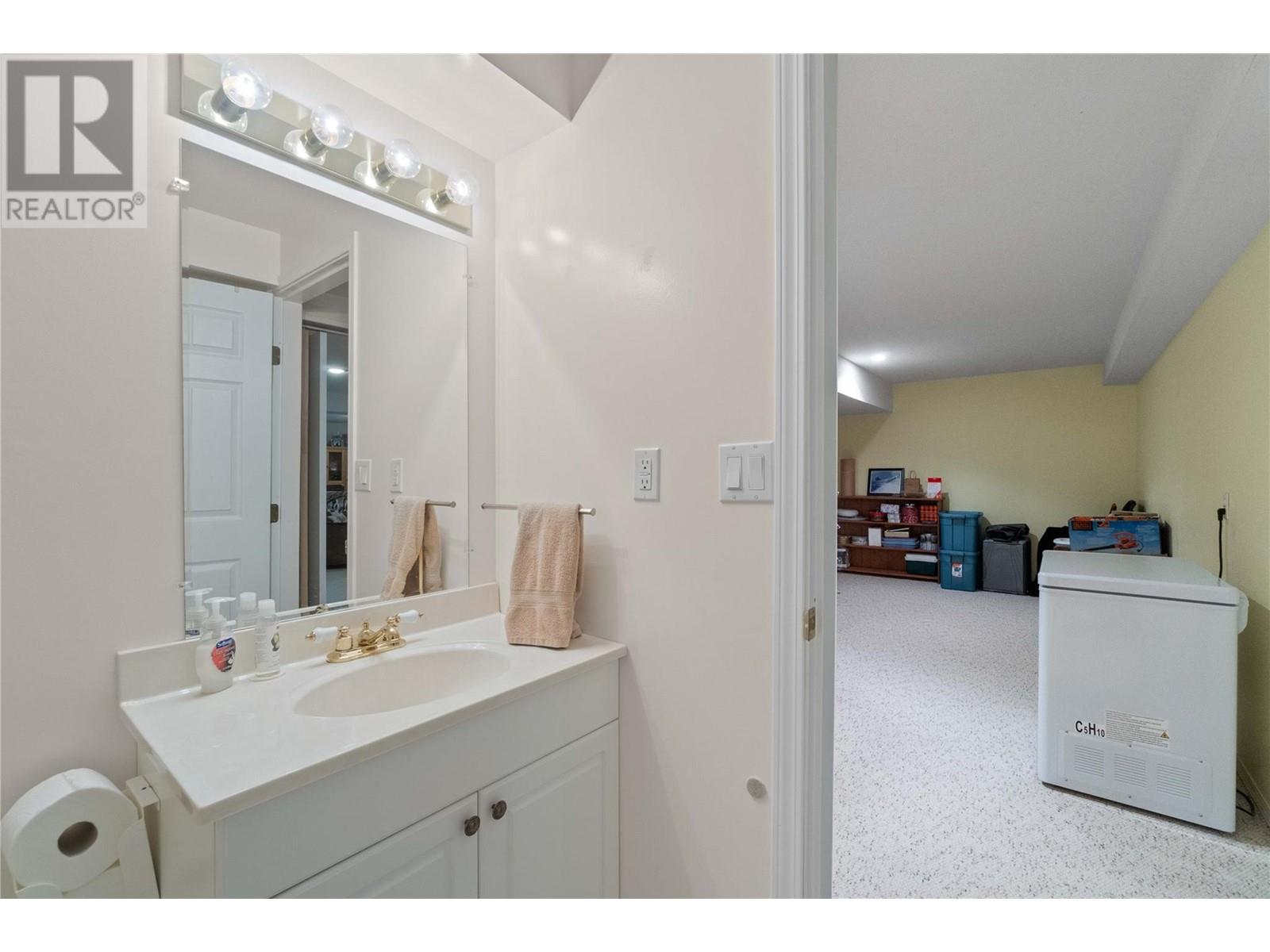 1120 12 Street Ne Unit# 2, Salmon Arm, British Columbia  V1E 1B8 - Photo 43 - 10346954