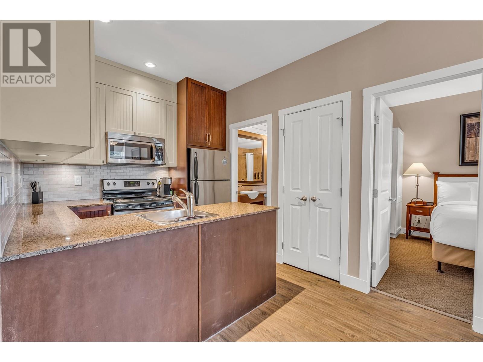 12811 Lakeshore Drive S Unit# 410/411, Summerland, British Columbia  V0H 1Z1 - Photo 32 - 10347518