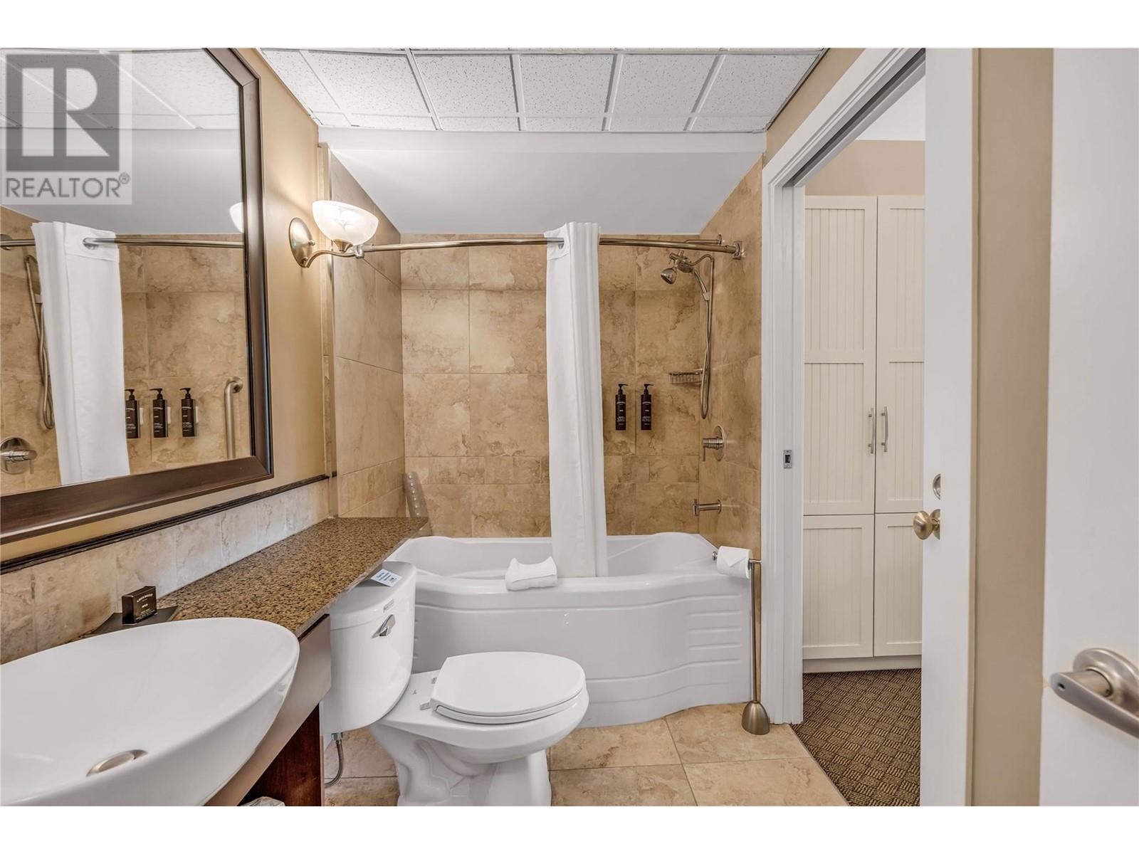 12811 Lakeshore Drive S Unit# 410/411, Summerland, British Columbia  V0H 1Z1 - Photo 34 - 10347518