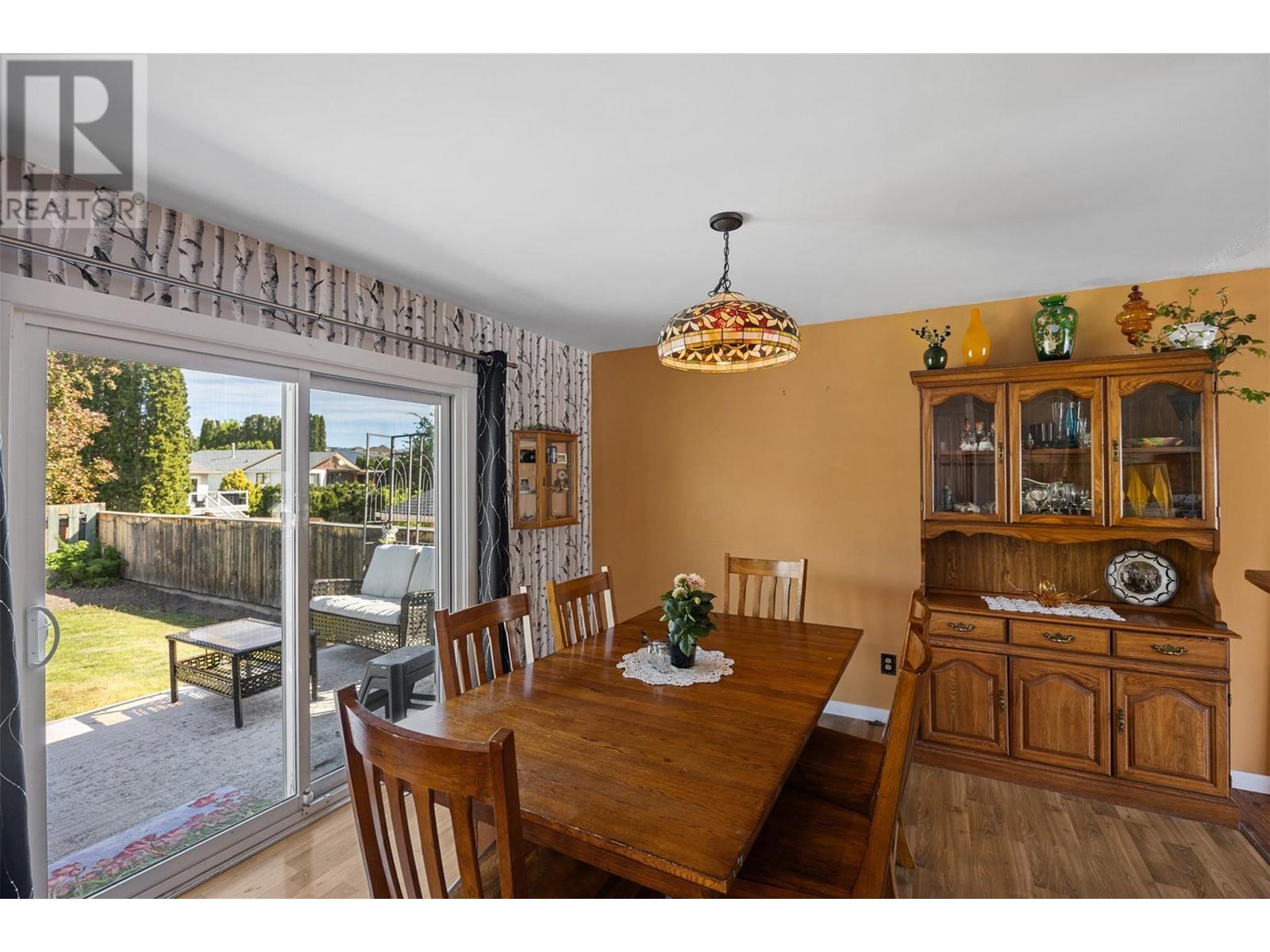 1212 Linthorpe Road, Kamloops, British Columbia  V2B 7S6 - Photo 12 - 10347250