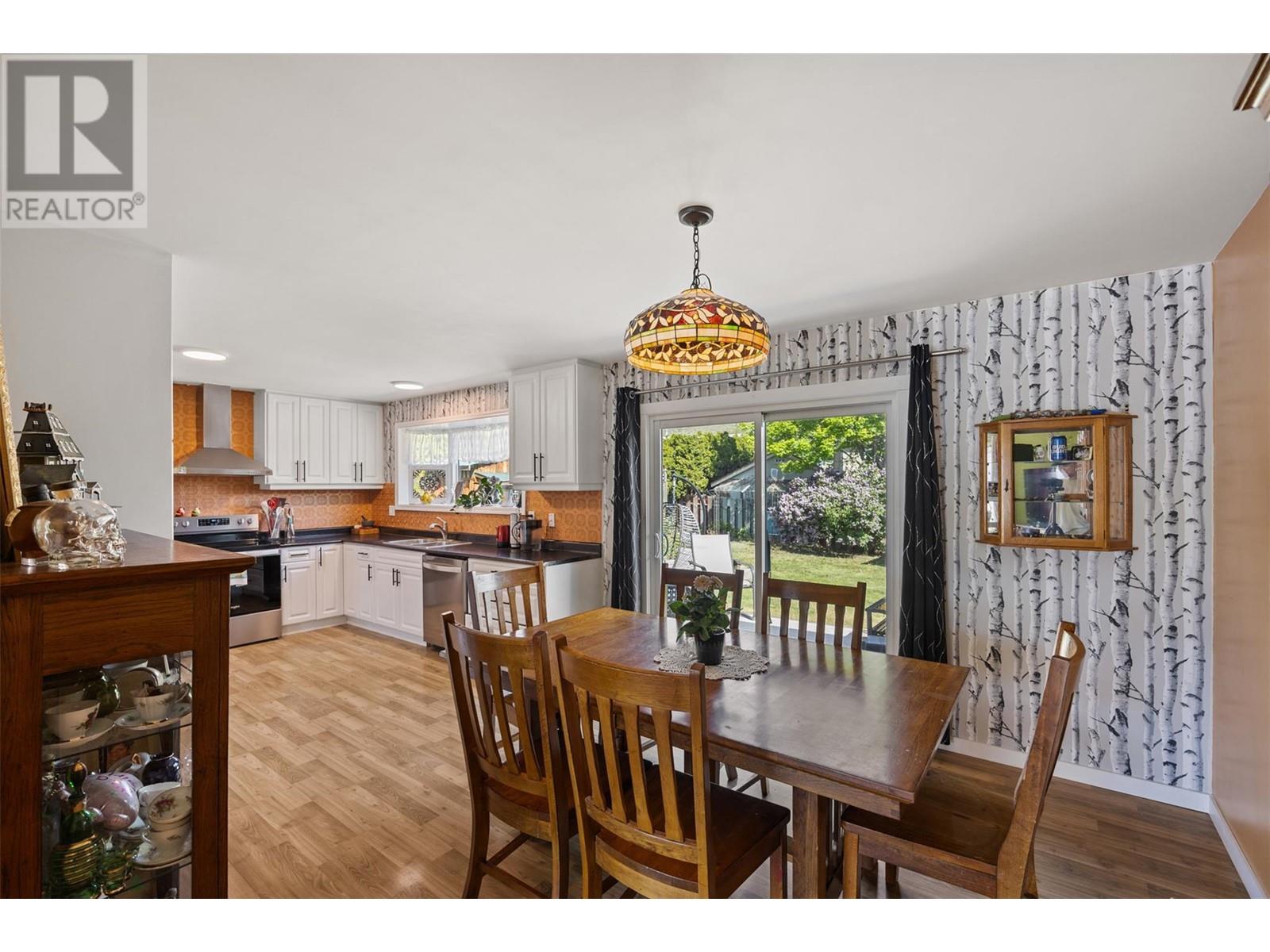 1212 Linthorpe Road, Kamloops, British Columbia  V2B 7S6 - Photo 14 - 10347250
