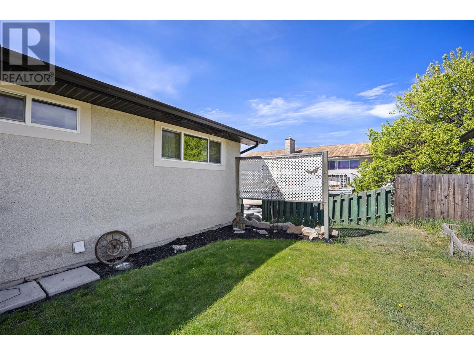 1212 Linthorpe Road, Kamloops, British Columbia  V2B 7S6 - Photo 16 - 10347250