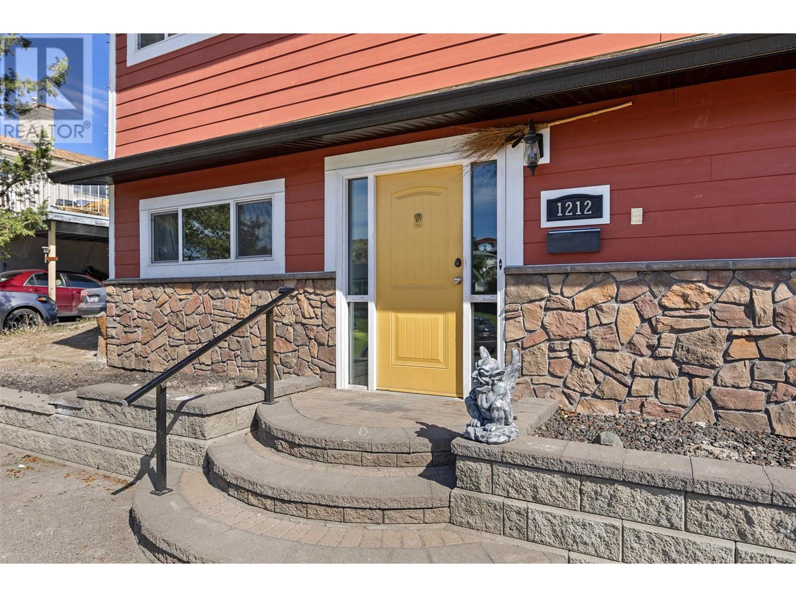1212 Linthorpe Road, Kamloops, British Columbia  V2B 7S6 - Photo 4 - 10347250