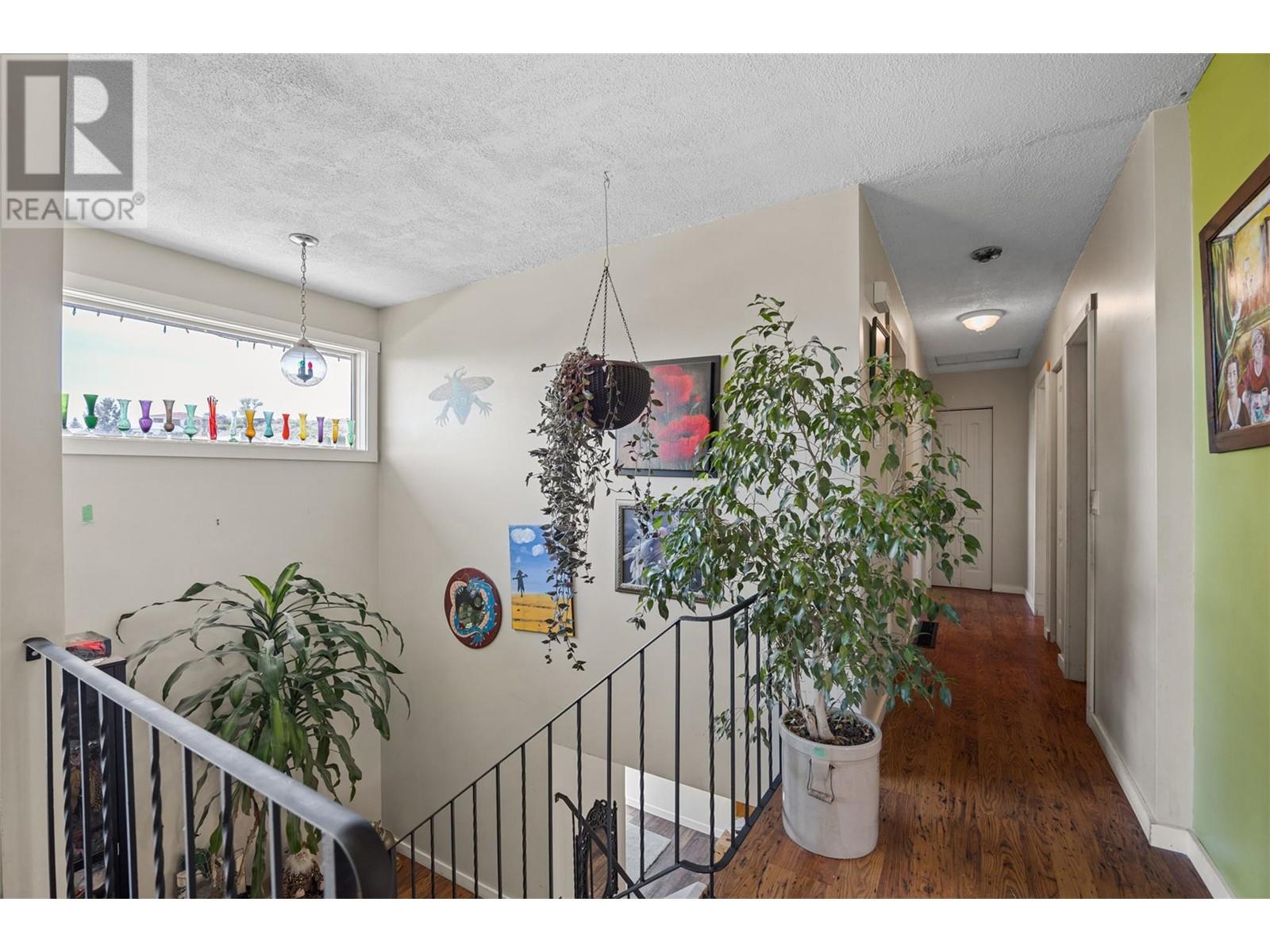 1212 Linthorpe Road, Kamloops, British Columbia  V2B 7S6 - Photo 8 - 10347250