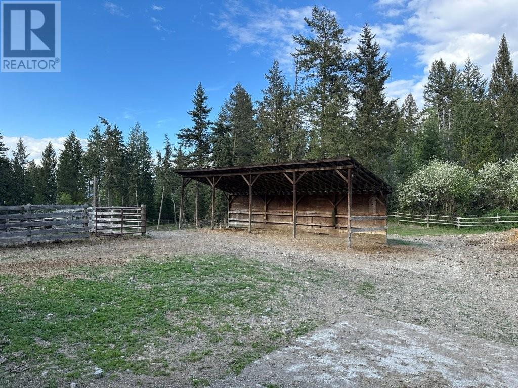 3677 20th Street, Lister, British Columbia  V0B 1G2 - Photo 24 - 10347578