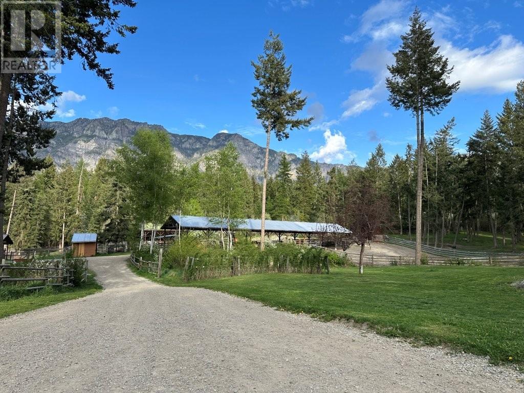 3677 20th Street, Lister, British Columbia  V0B 1G2 - Photo 28 - 10347578