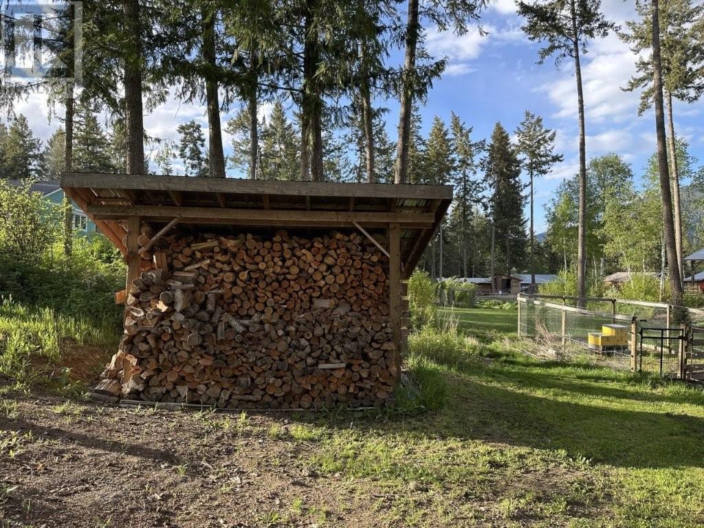 3677 20th Street, Lister, British Columbia  V0B 1G2 - Photo 31 - 10347578