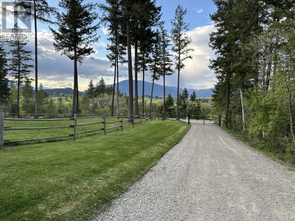 3677 20th Street, Lister, British Columbia  V0B 1G2 - Photo 33 - 10347578