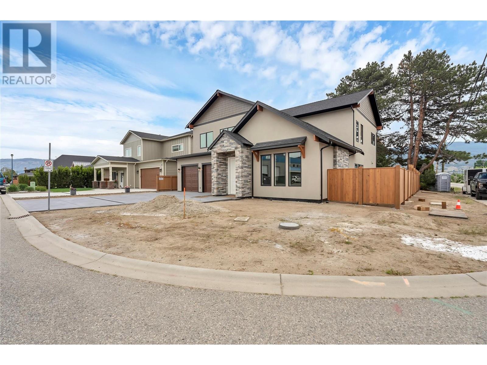 1735 Britton Road, Summerland, British Columbia  V0H 1Z9 - Photo 2 - 10347575