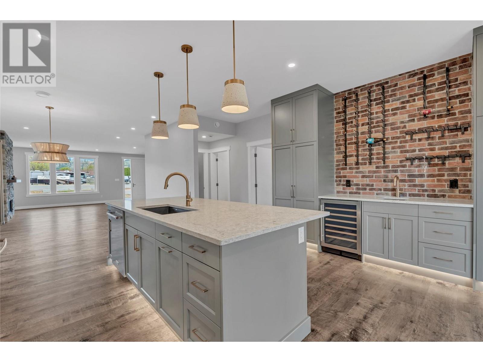 1735 Britton Road, Summerland, British Columbia  V0H 1Z9 - Photo 3 - 10347575