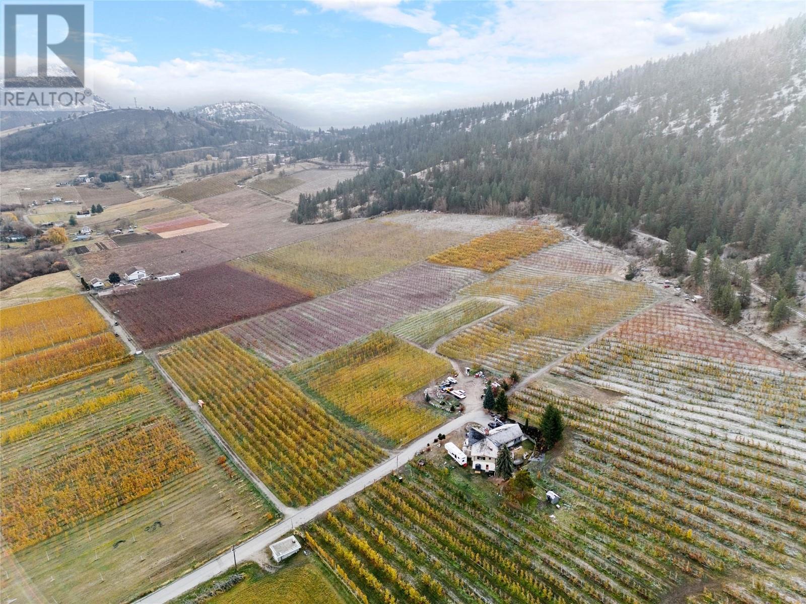 9827 Gillard Avenue, Summerland, British Columbia  V0H 1Z8 - Photo 10 - 10347611