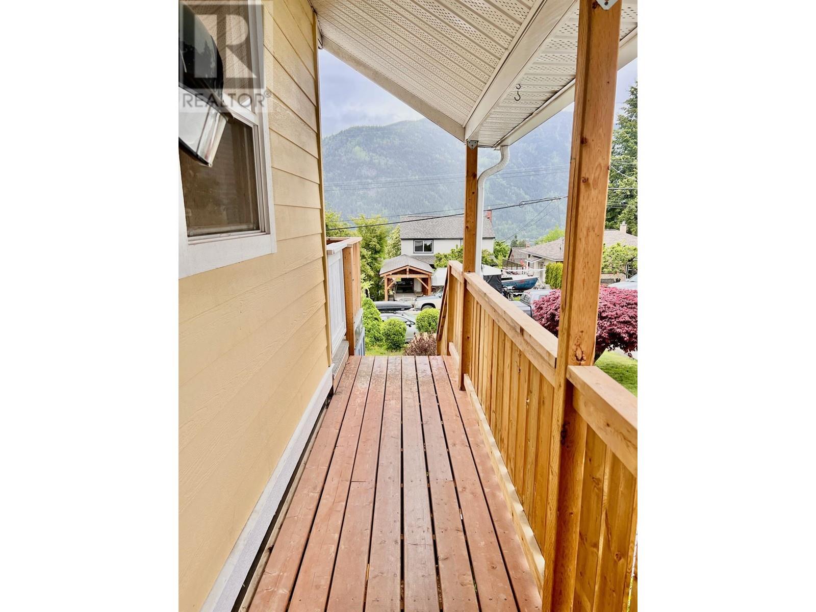 510 Innes Street, Nelson, British Columbia  V1L 5E9 - Photo 23 - 10347178