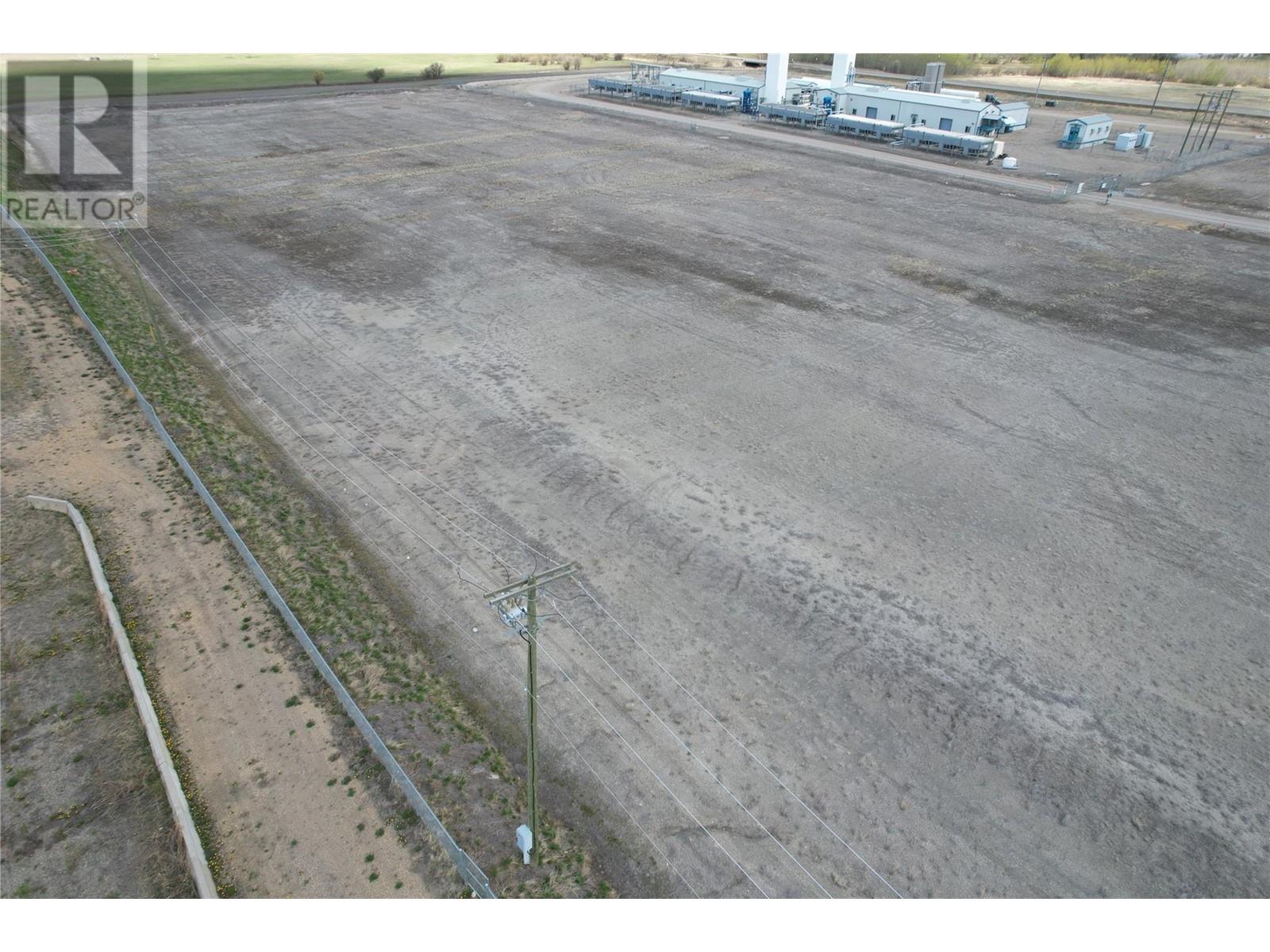 2604 92 Avenue, Dawson Creek, British Columbia  V1G 0G2 - Photo 2 - 10347622