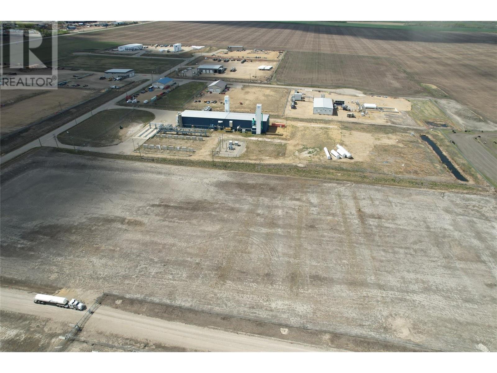 2604 92 Avenue, Dawson Creek, British Columbia  V1G 0G2 - Photo 3 - 10347622