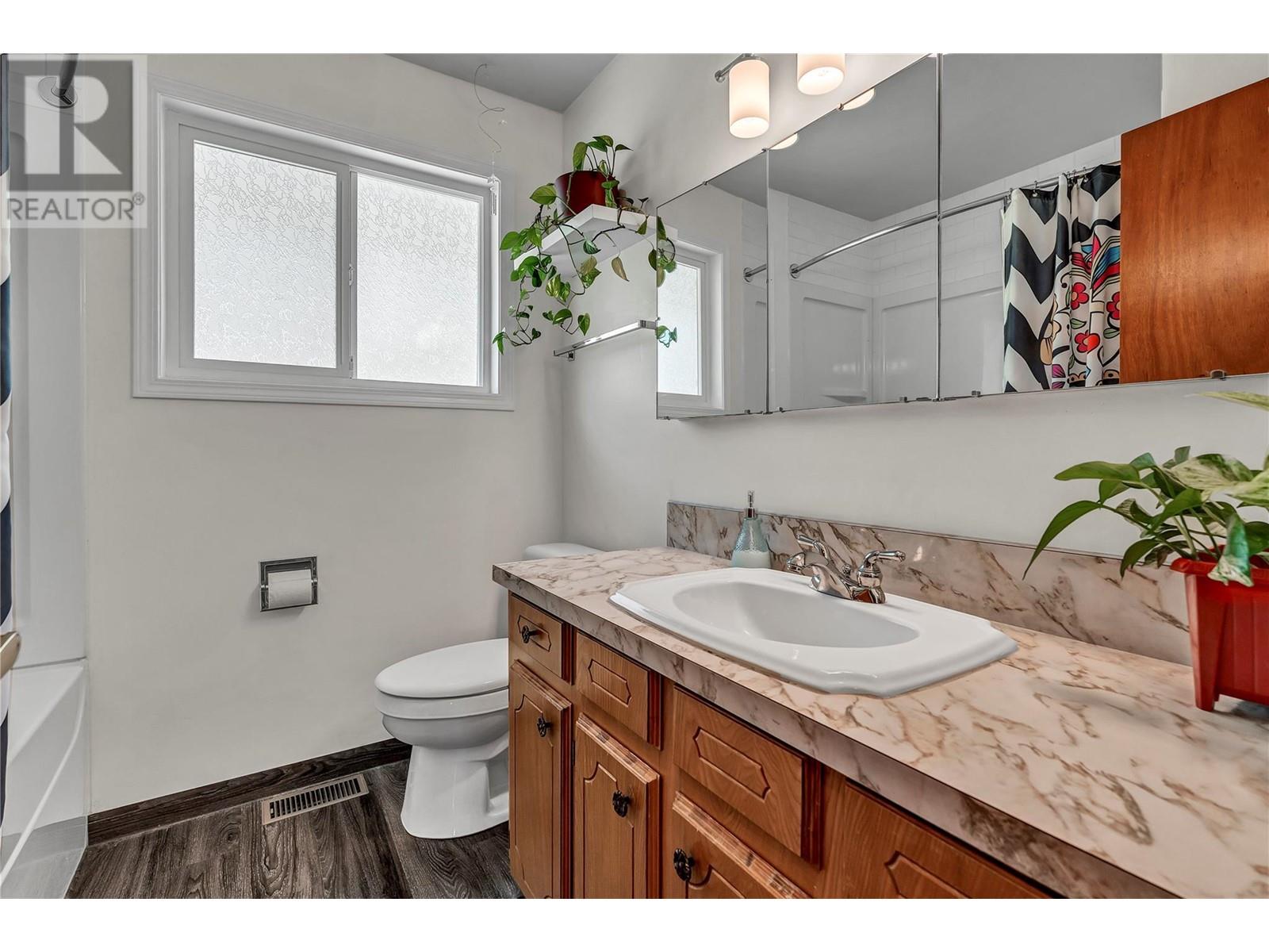 14205 Cartwright Avenue, Summerland, British Columbia  V0H 1Z8 - Photo 12 - 10347361