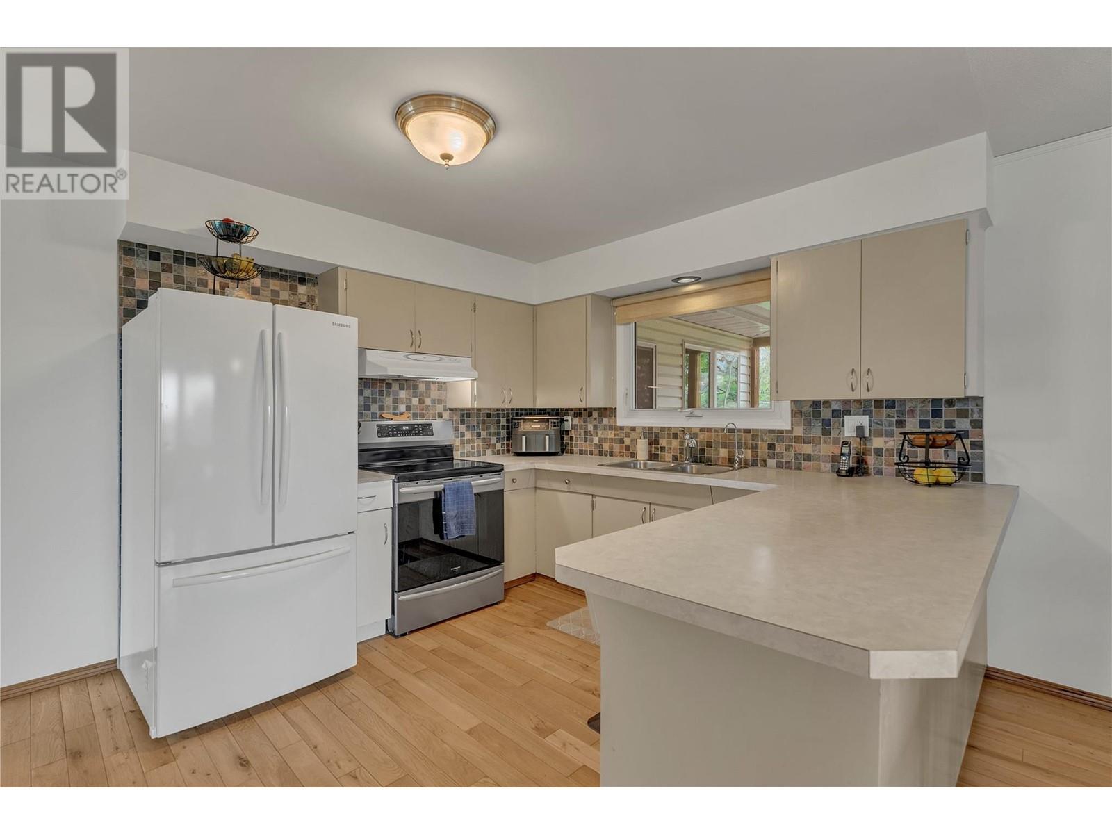 6528 Lipsett Crescent, Summerland, British Columbia  V0H 1Z1 - Photo 11 - 10347670