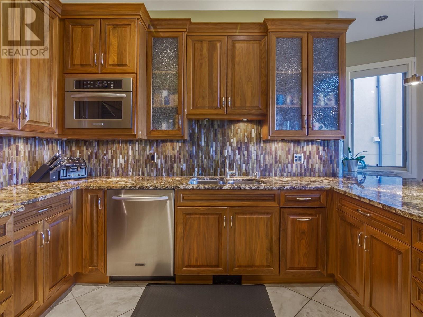 2871 Partridge Drive, Penticton, British Columbia  V2A 9A9 - Photo 5 - 10347350