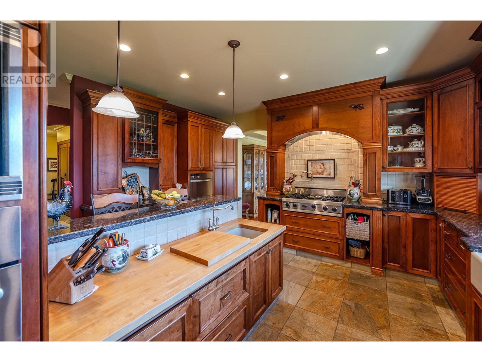 7801 Oak Avenue, Summerland, British Columbia  V0H 1Z9 - Photo 14 - 10347786