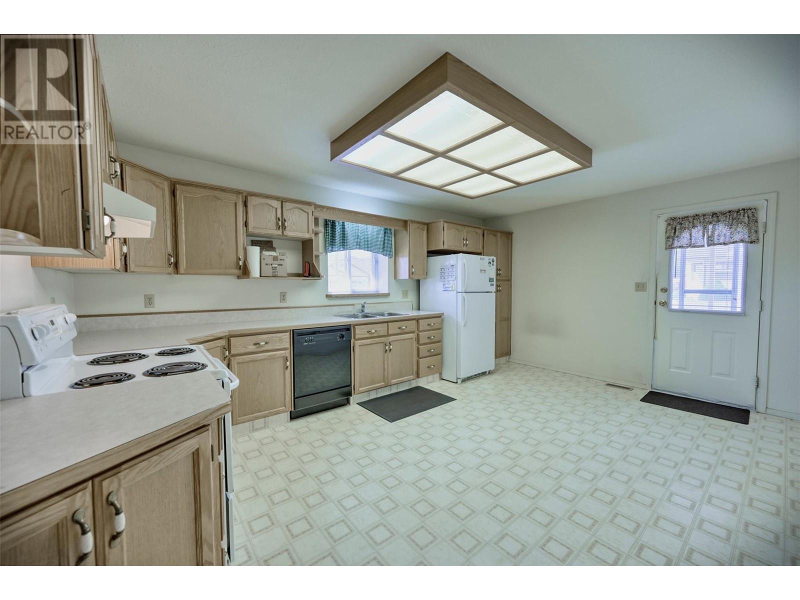 16 Killdeer Place, Osoyoos, British Columbia  V0H 1V5 - Photo 8 - 10346973