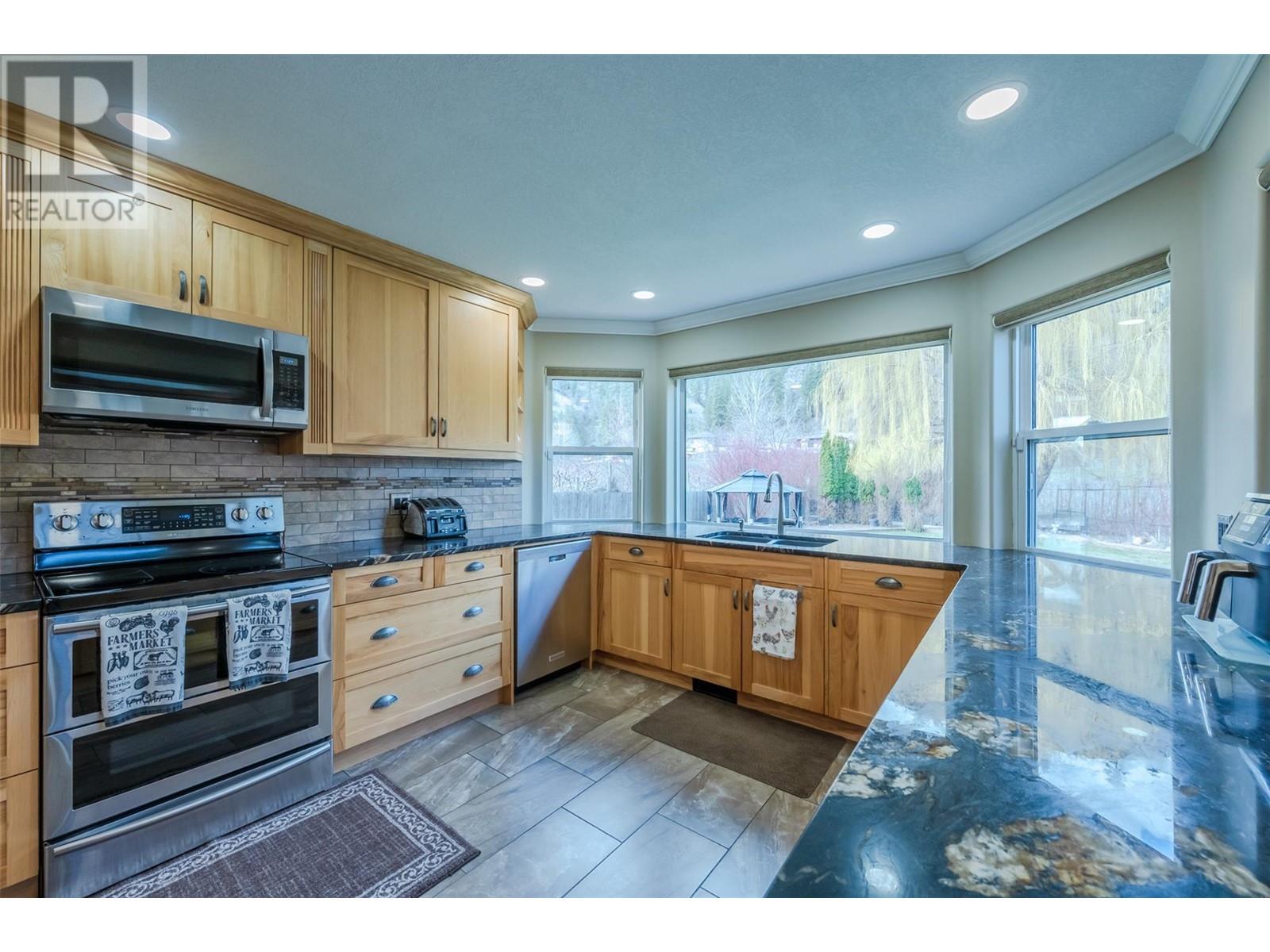 16612 Garnet Valley Road, Summerland, British Columbia  V0H 1Z3 - Photo 11 - 10347924