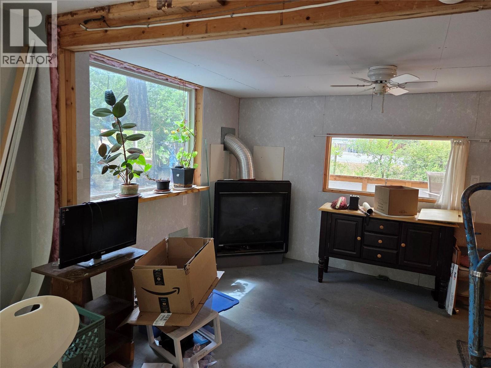 1498 Main Street Unit# 15, Olalla, British Columbia  V0X 1N6 - Photo 15 - 10347835