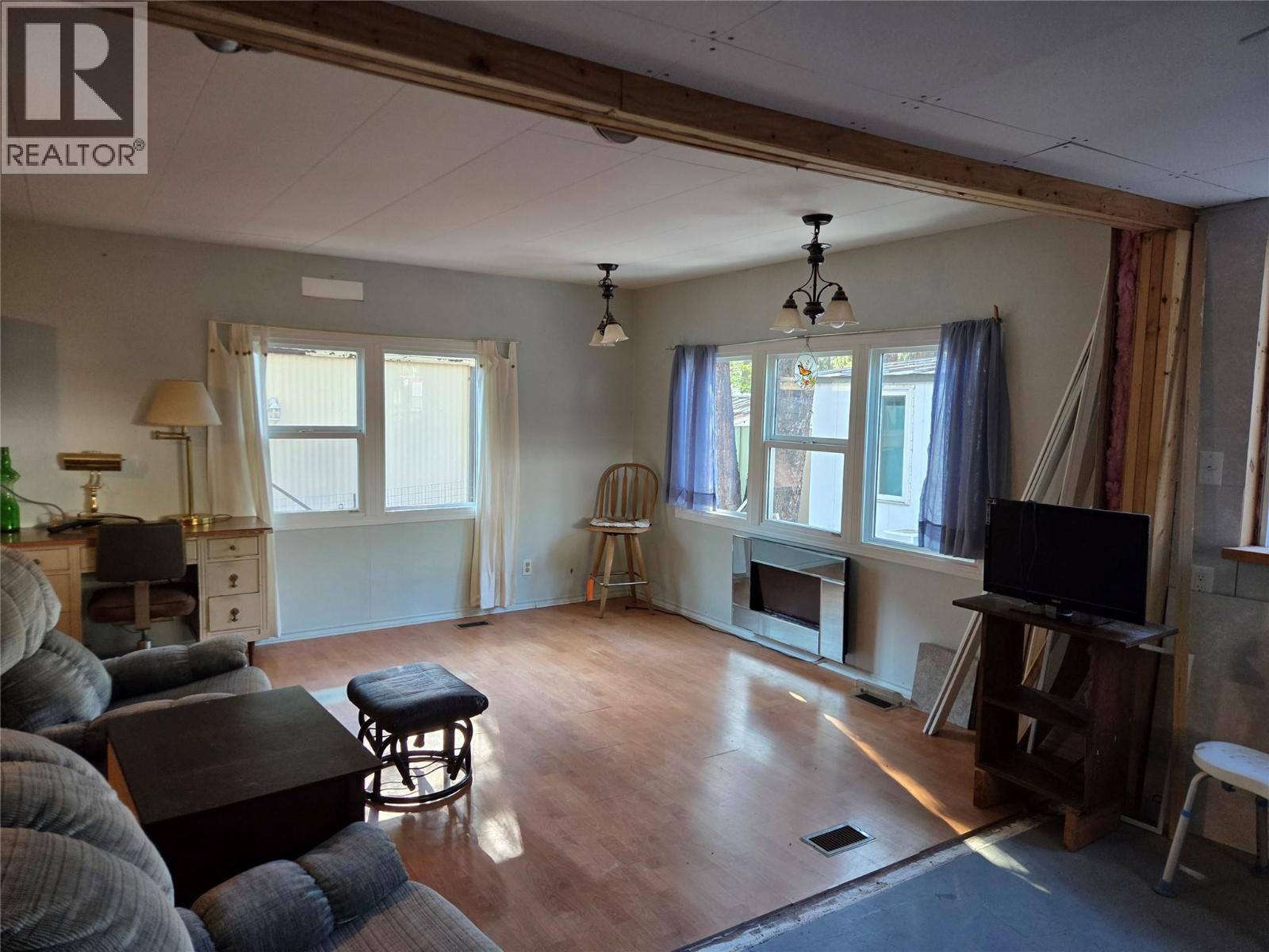 1498 Main Street Unit# 15, Olalla, British Columbia  V0X 1N6 - Photo 30 - 10347835