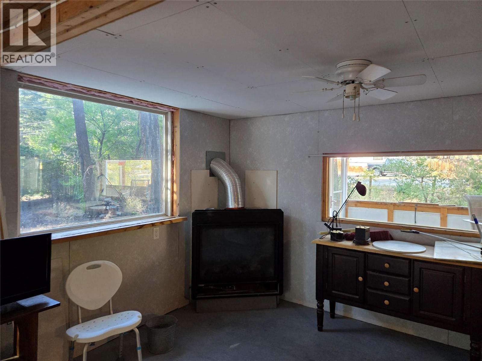 1498 Main Street Unit# 15, Olalla, British Columbia  V0X 1N6 - Photo 31 - 10347835