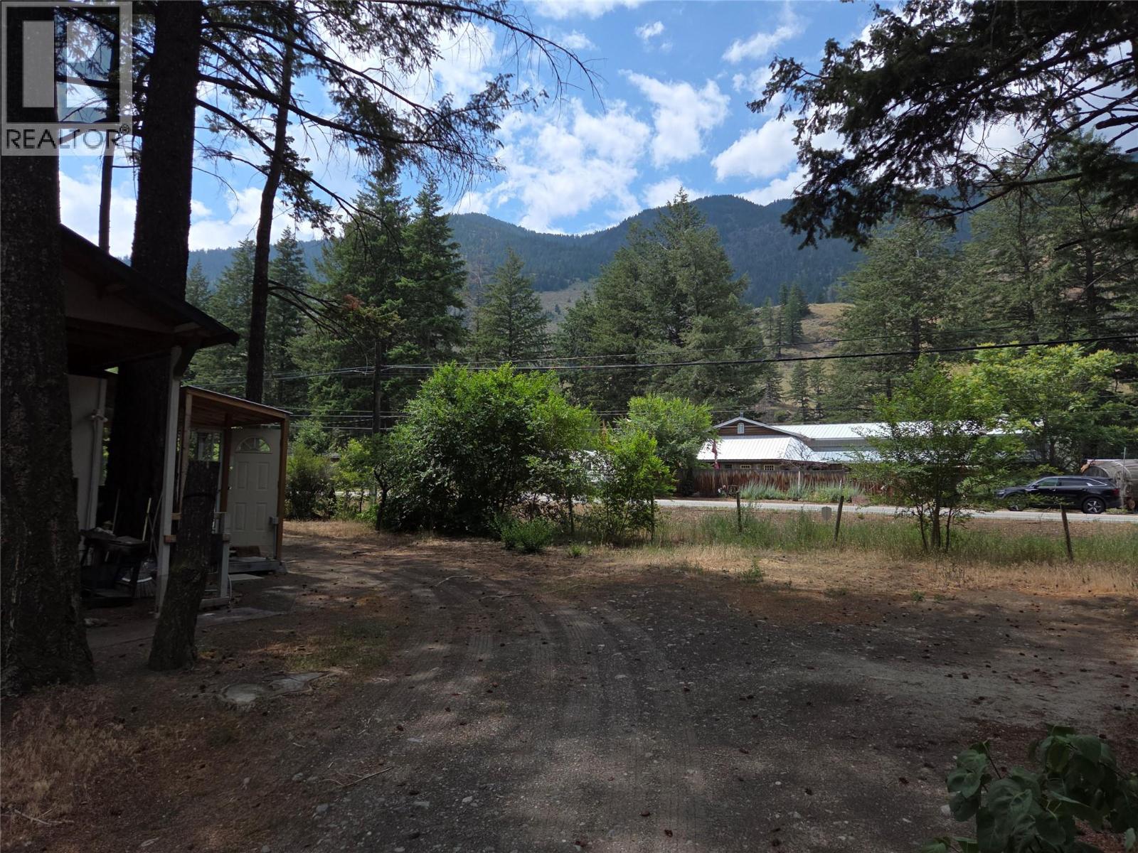 1498 Main Street Unit# 15, Olalla, British Columbia  V0X 1N6 - Photo 9 - 10347835