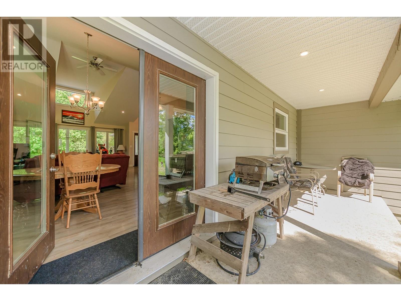 51 Monks Road, Grindrod, British Columbia  V0E 1Y0 - Photo 40 - 10347572