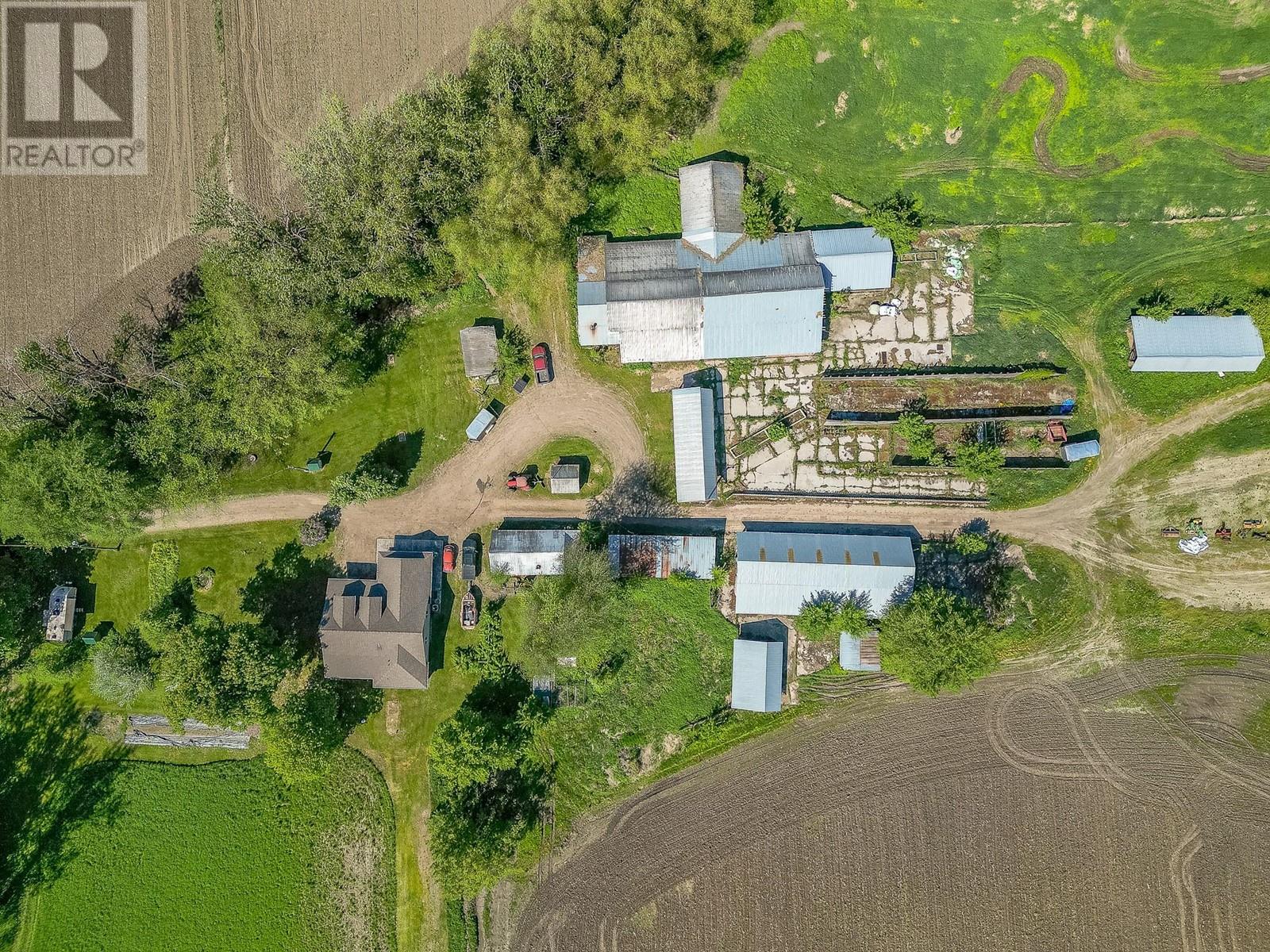 51 Monks Road, Grindrod, British Columbia  V0E 1Y0 - Photo 2 - 10347236