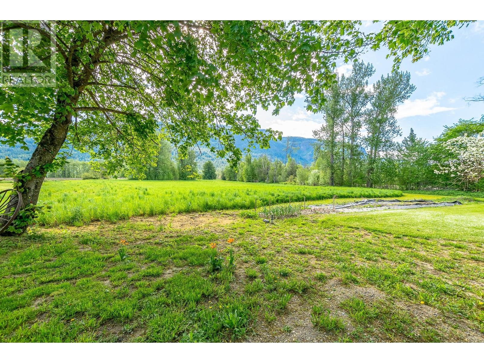 51 Monks Road, Grindrod, British Columbia  V0E 1Y0 - Photo 45 - 10347236
