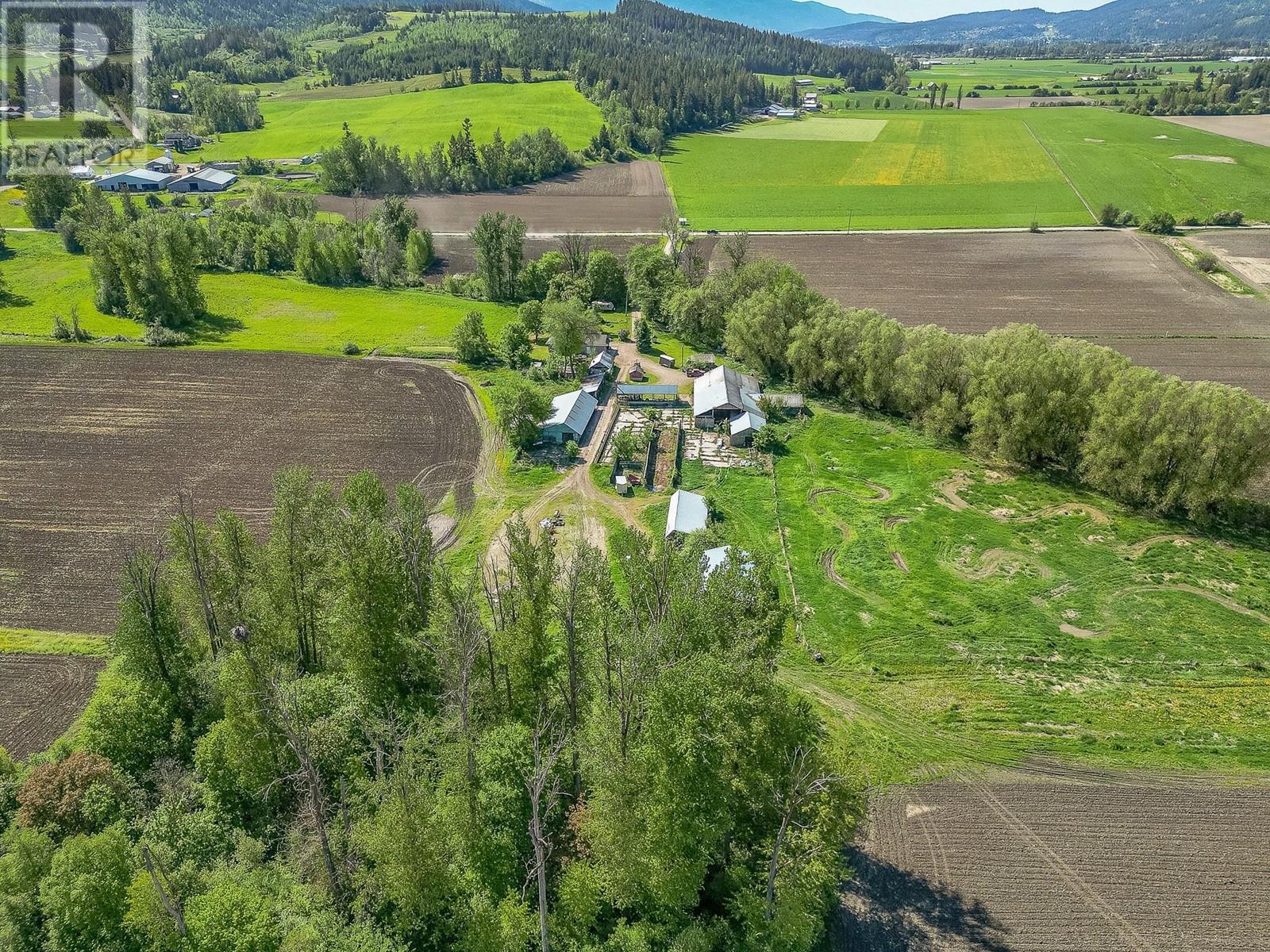 51 Monks Road, Grindrod, British Columbia  V0E 1Y0 - Photo 65 - 10347236